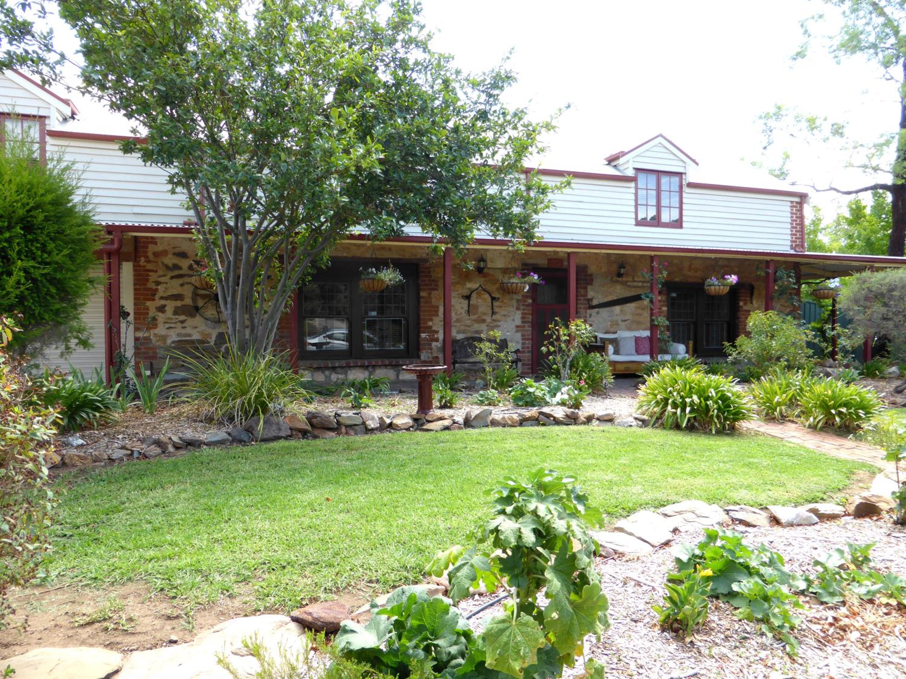 Barossa Barn Bed and Breakfast