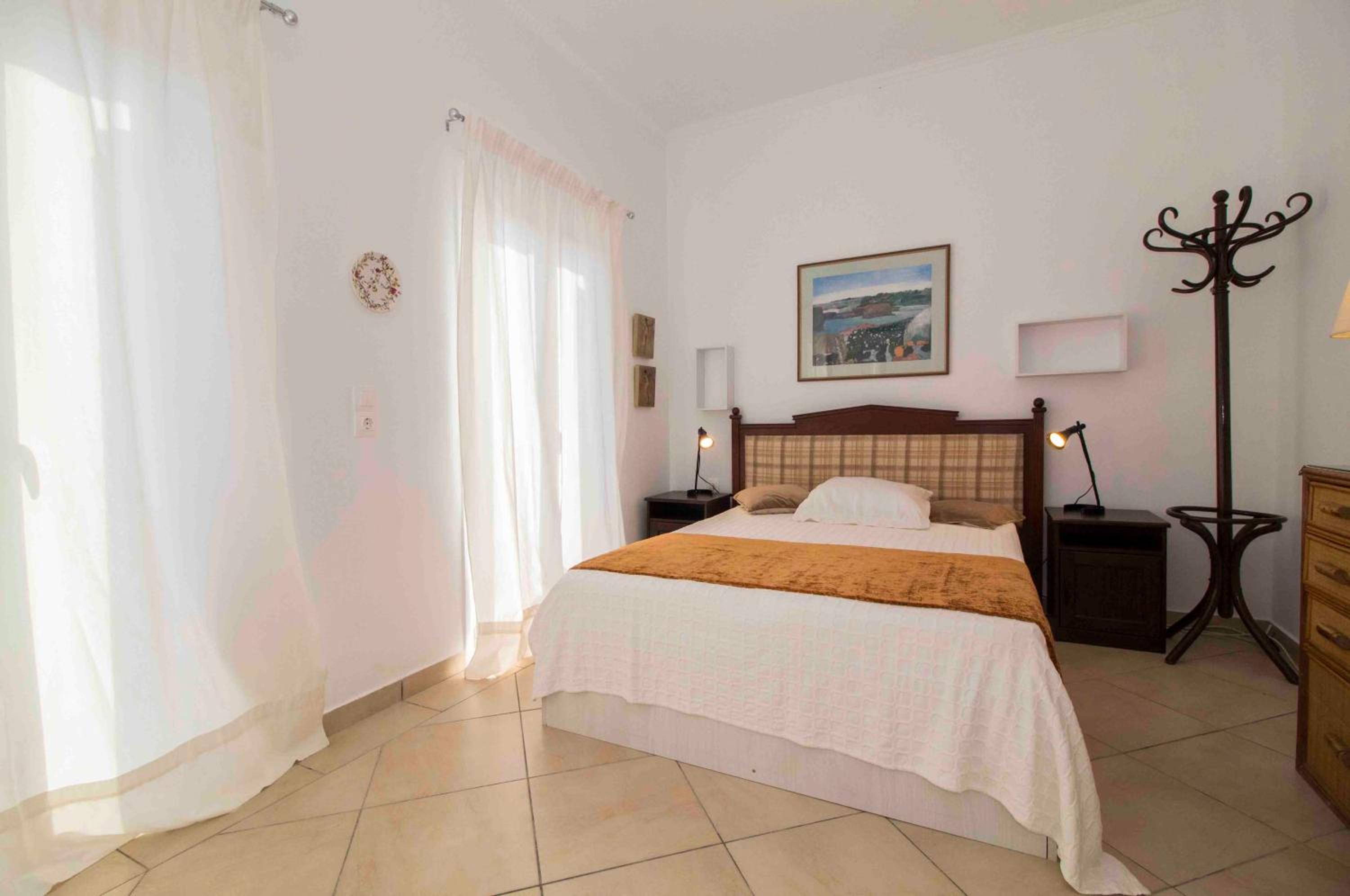 Malvazios Mavrovouni Beach House Left view 3