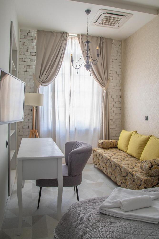 Domestic House Lola view 3