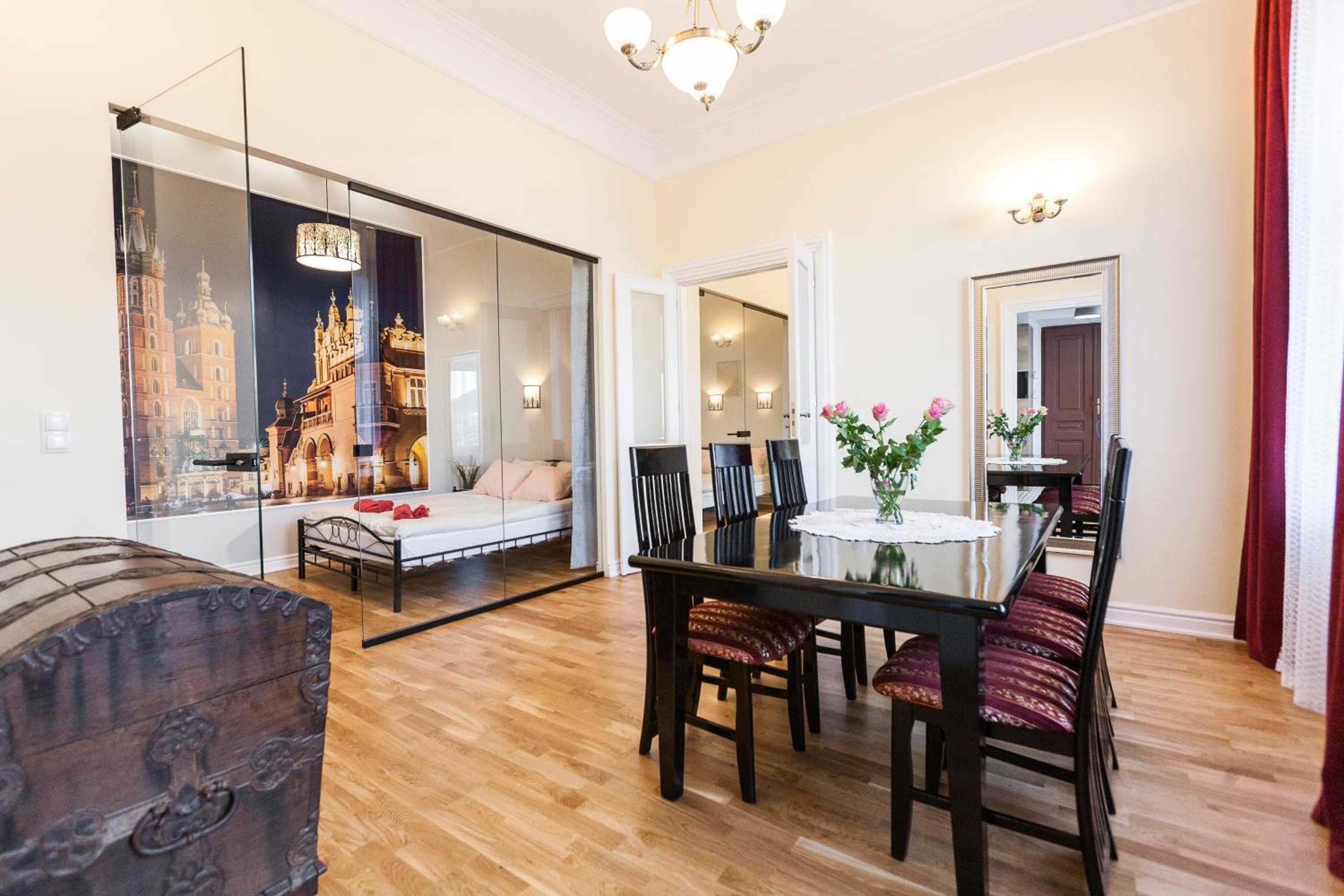 Vintage Podzamcze Apartment view 3