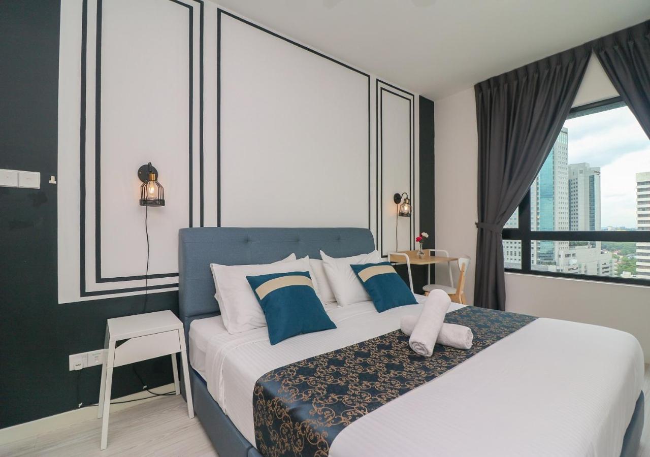Suasana Residence by Nest Home