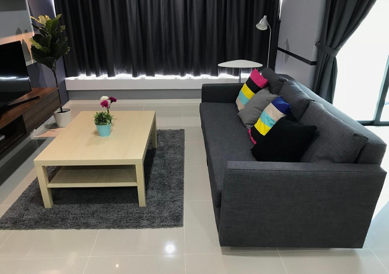 Suasana Residence by Nest Home