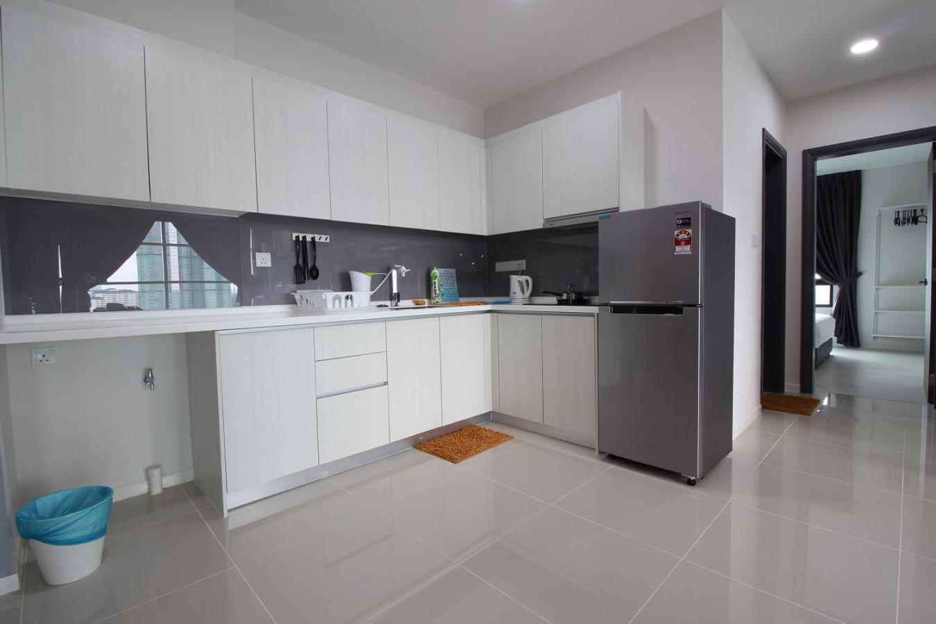 Suasana Residence by Nest Home