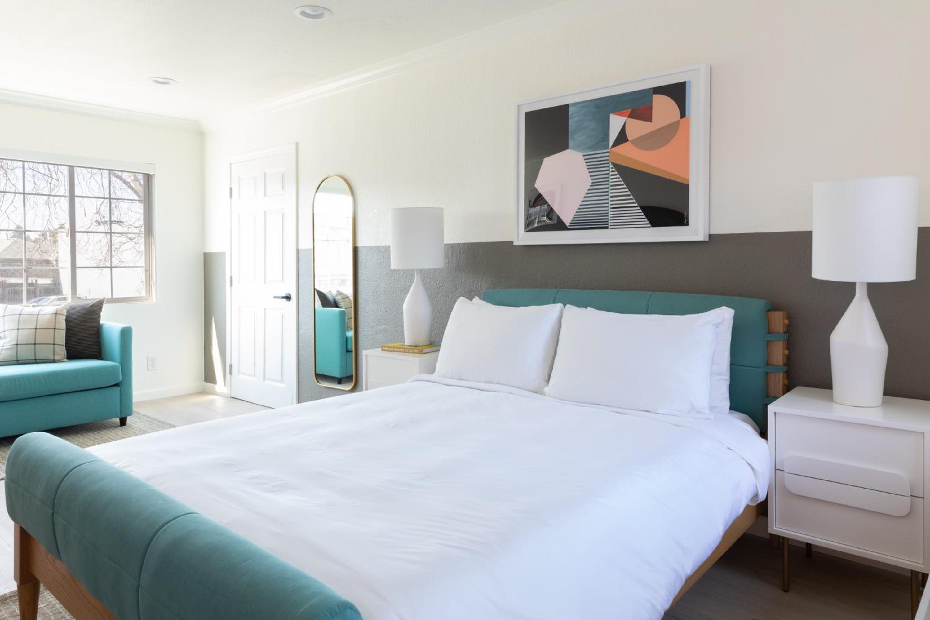 Signature Inn Oakland