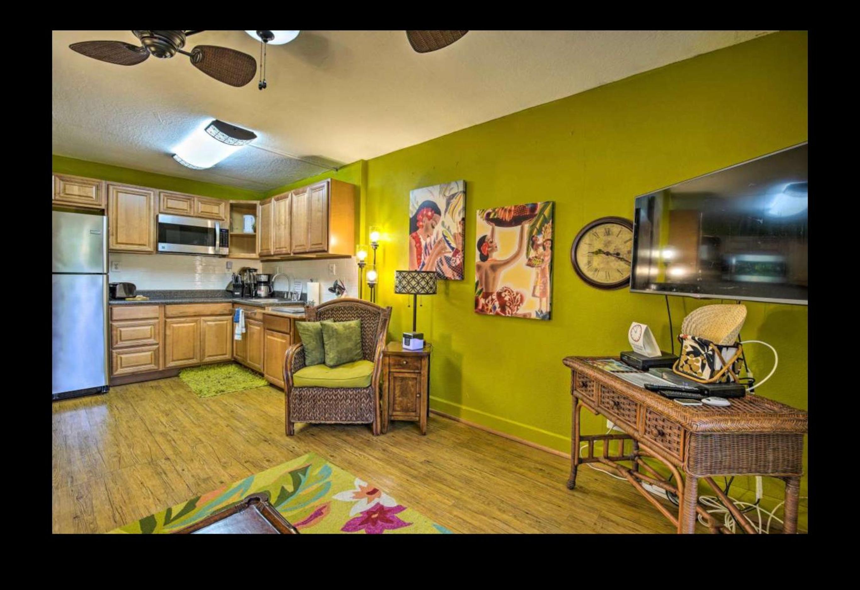 BOOK CHRISTMAS AND WINTER DATES HERE - ISLANDER CoNDOS