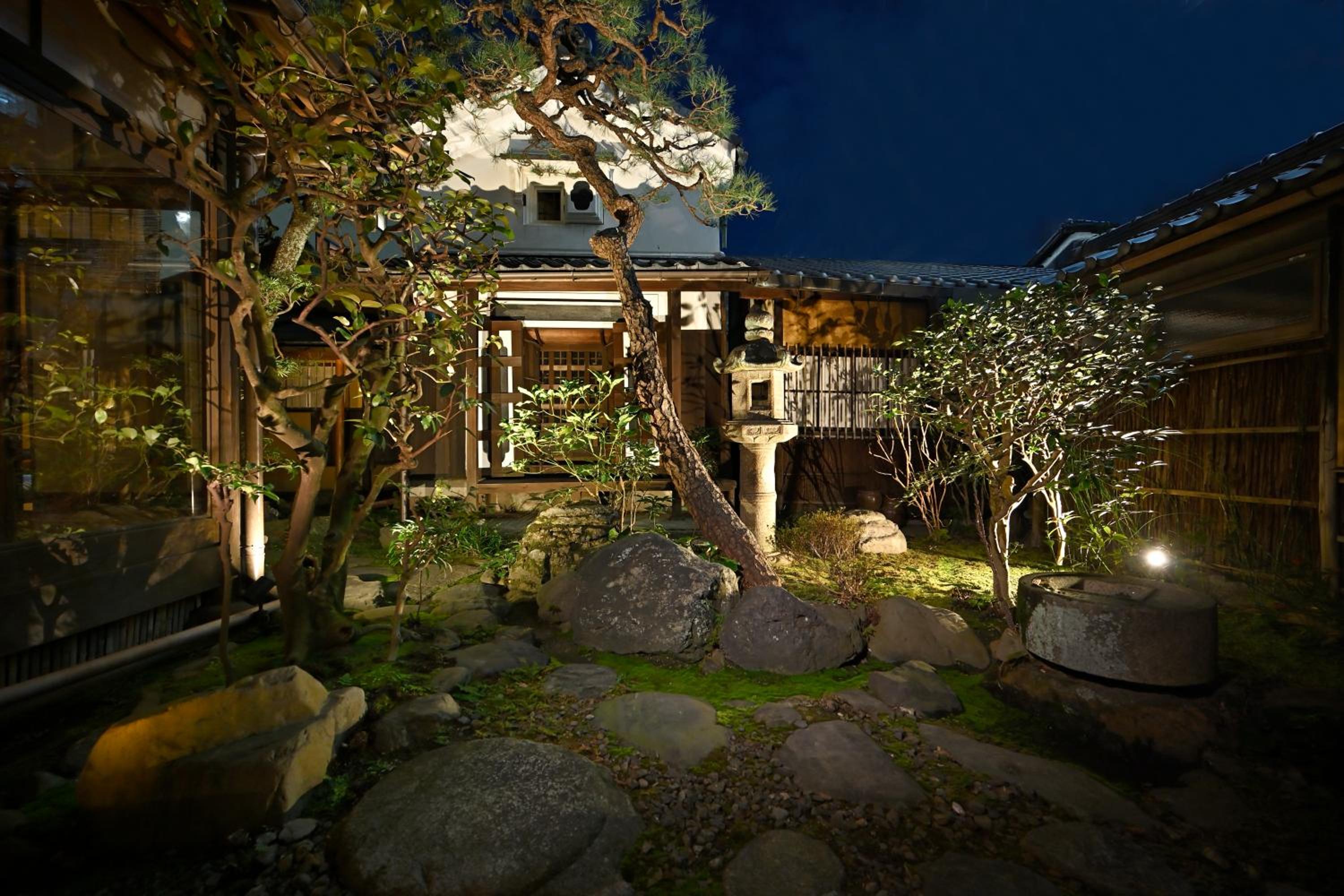 Nishijin Fujita
