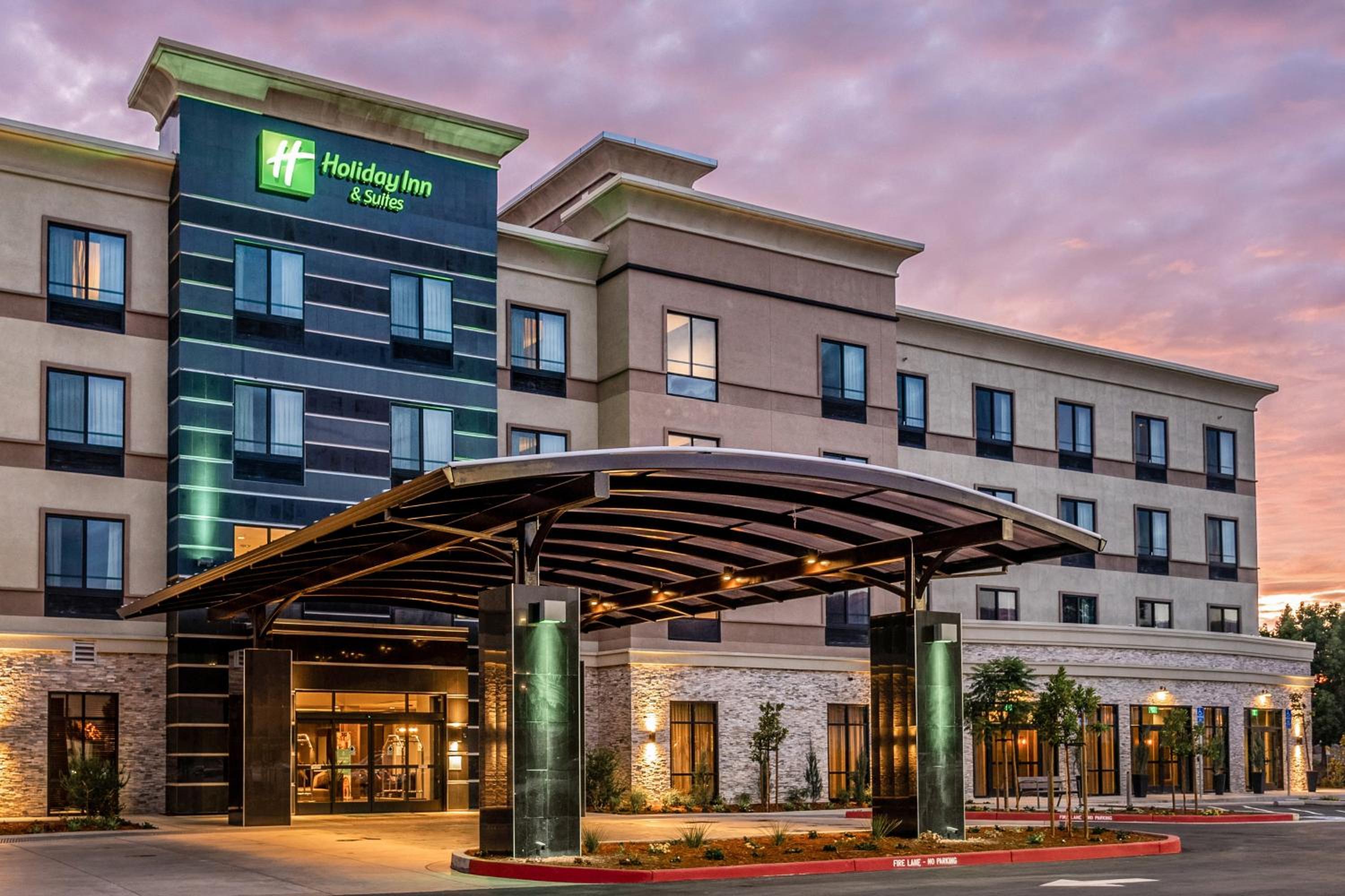 San Jose Vacations - Holiday Inn Hotel  Suites Silicon Valley - Milpitas, an IHG Hotel - Property Image 1