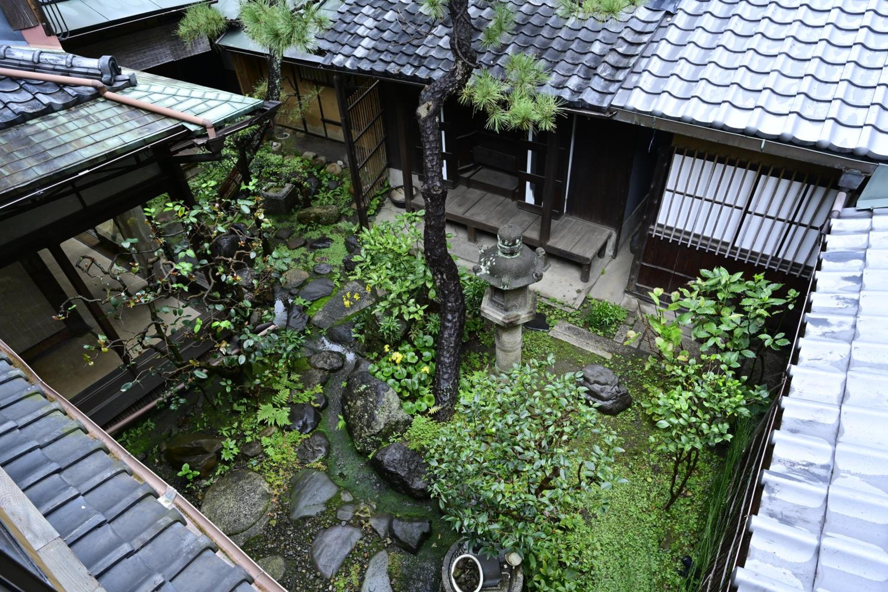 Nishijin Fujita