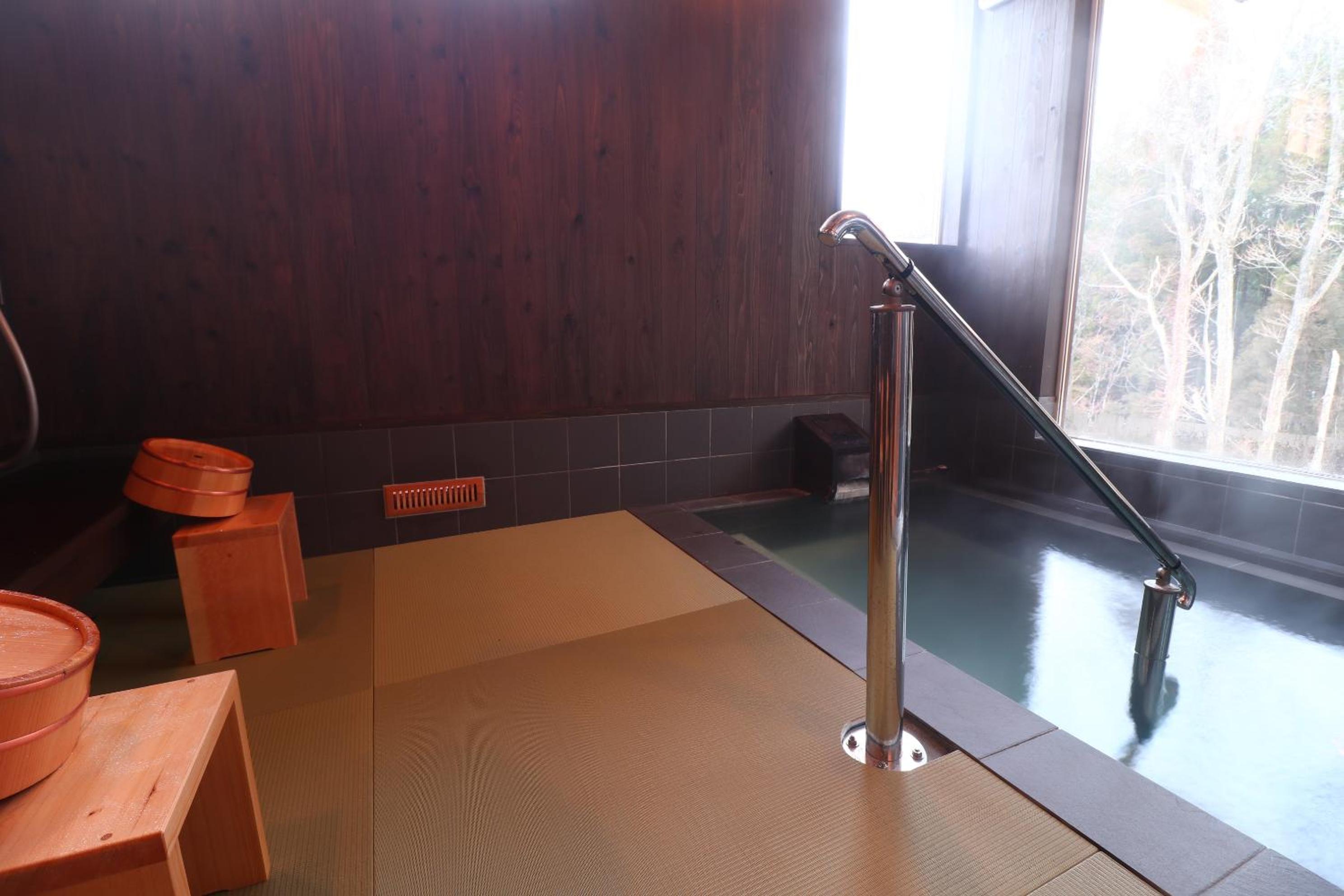 Photo 42