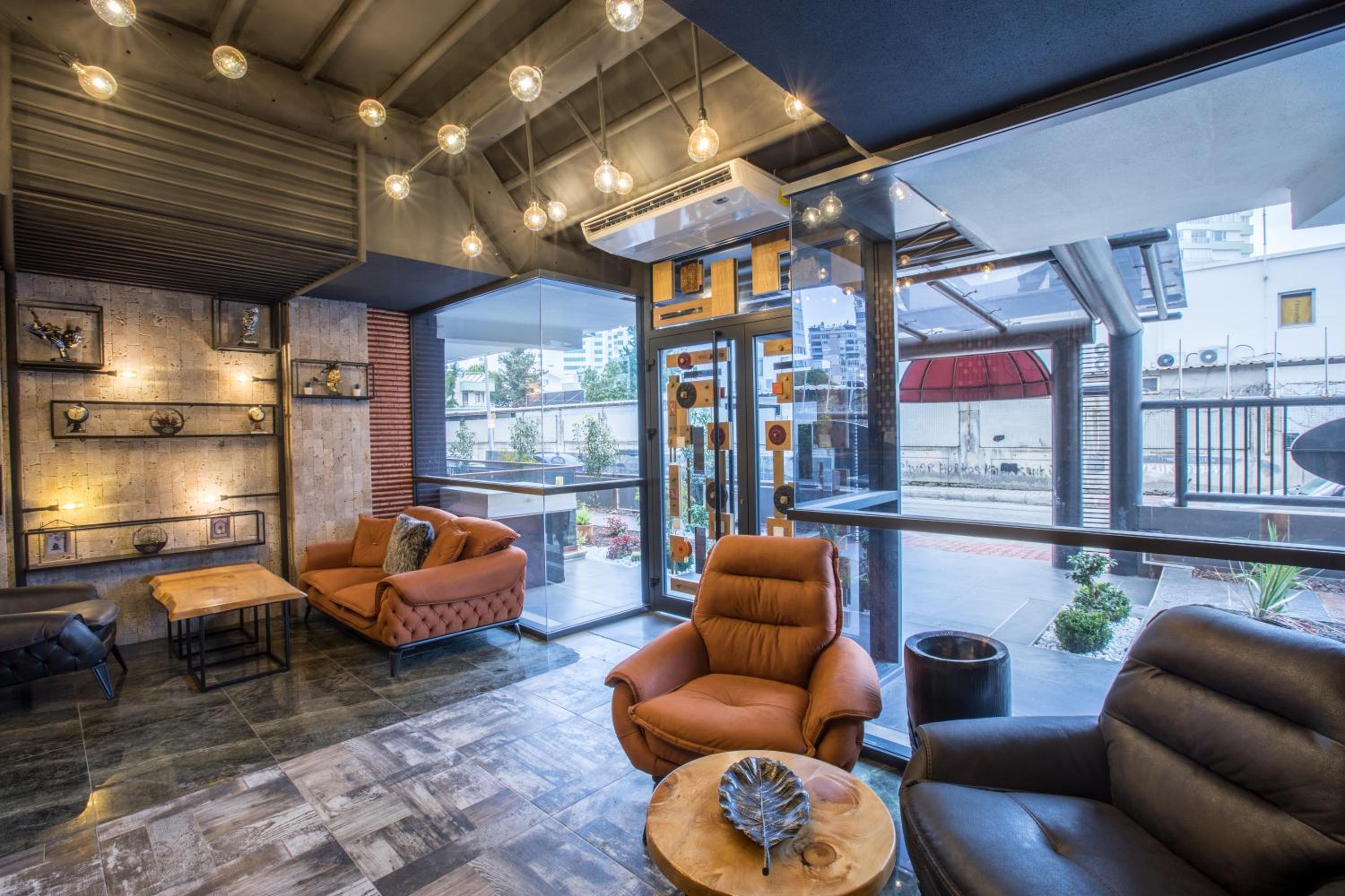 Elanis Suites - Image 24