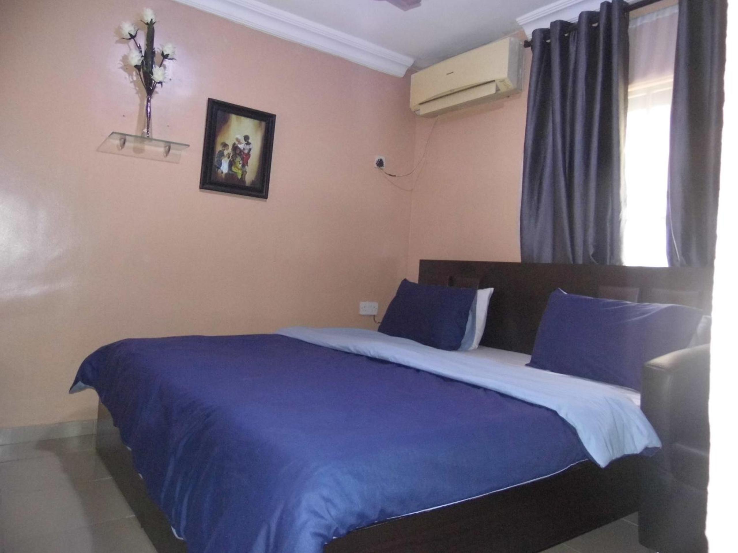 StayCation Suites And Apartment