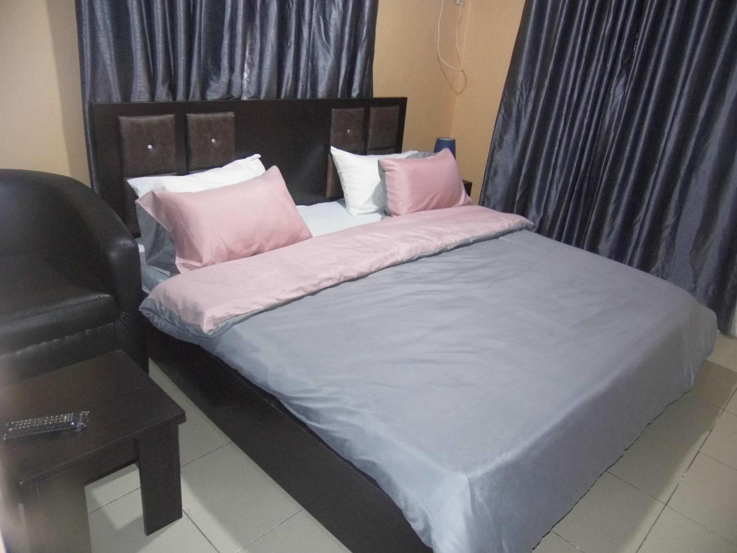 StayCation Suites And Apartment