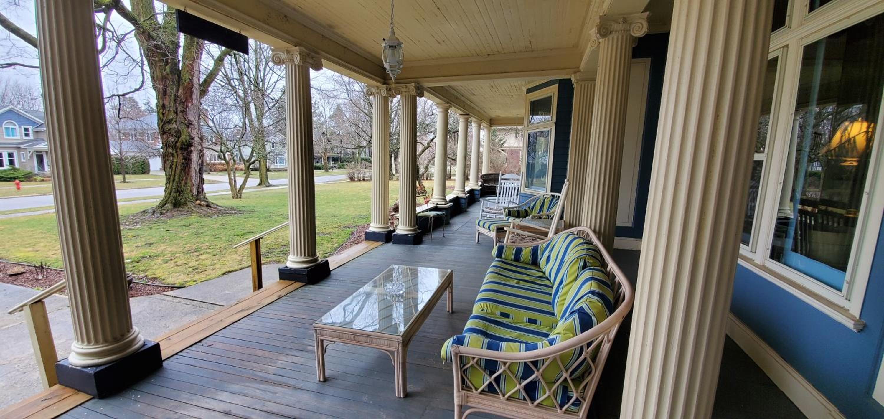 Mount Pleasant Vacations - Saravilla Bed  Breakfast - Property Image 4