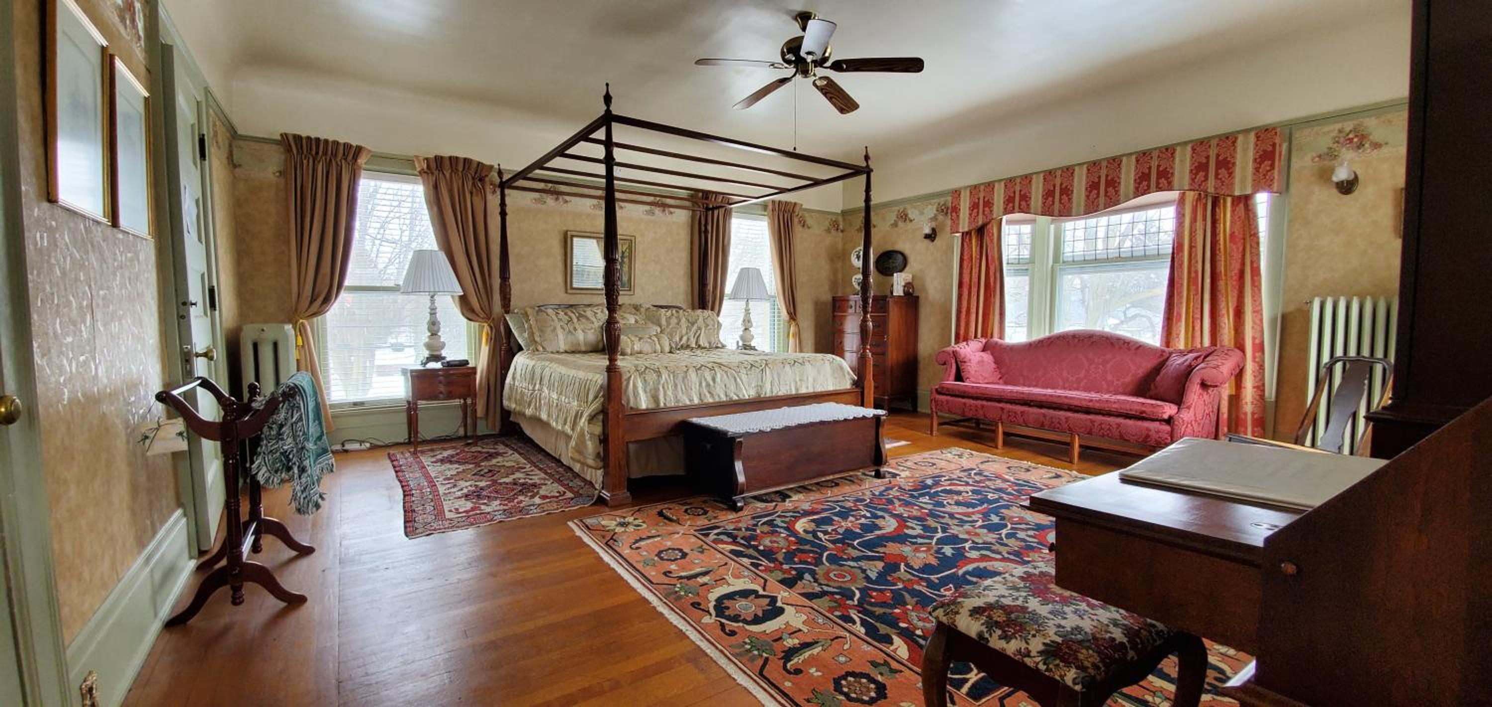 Saravilla Bed & Breakfast
