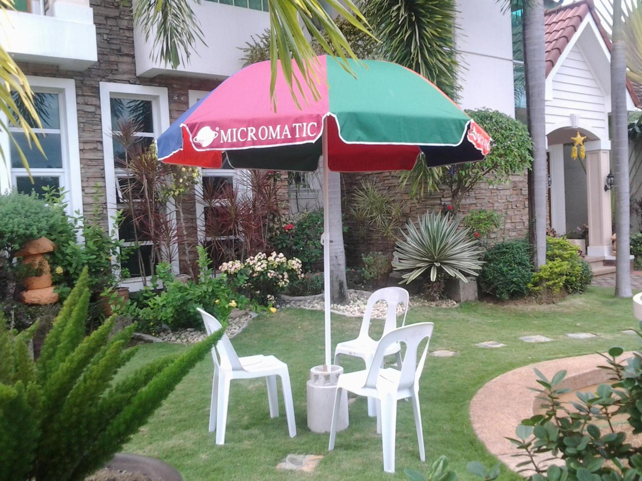 Sir Nico Guesthouse and Resort