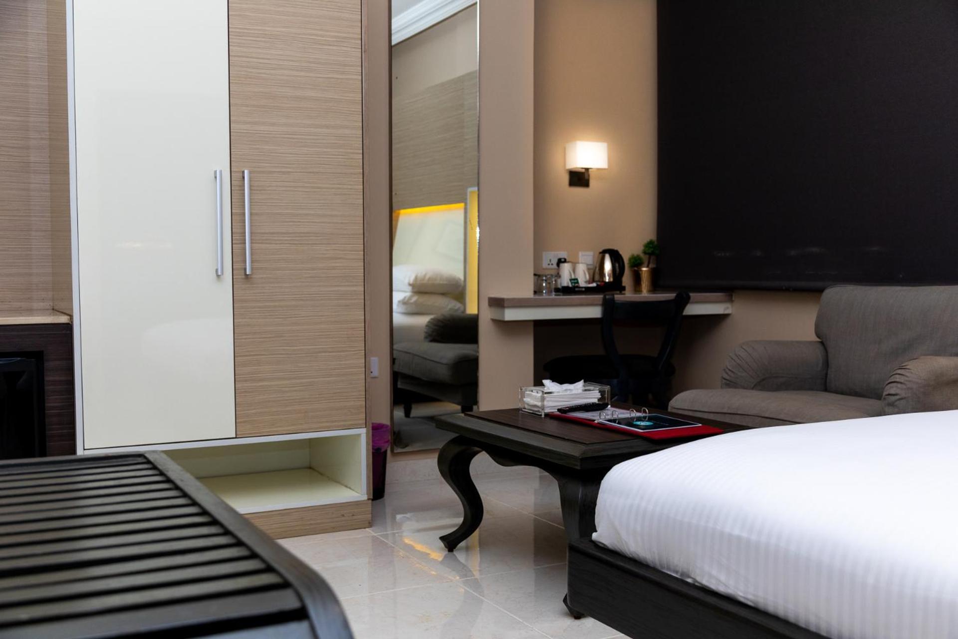 Home Suites Boutique Hotel Freetown