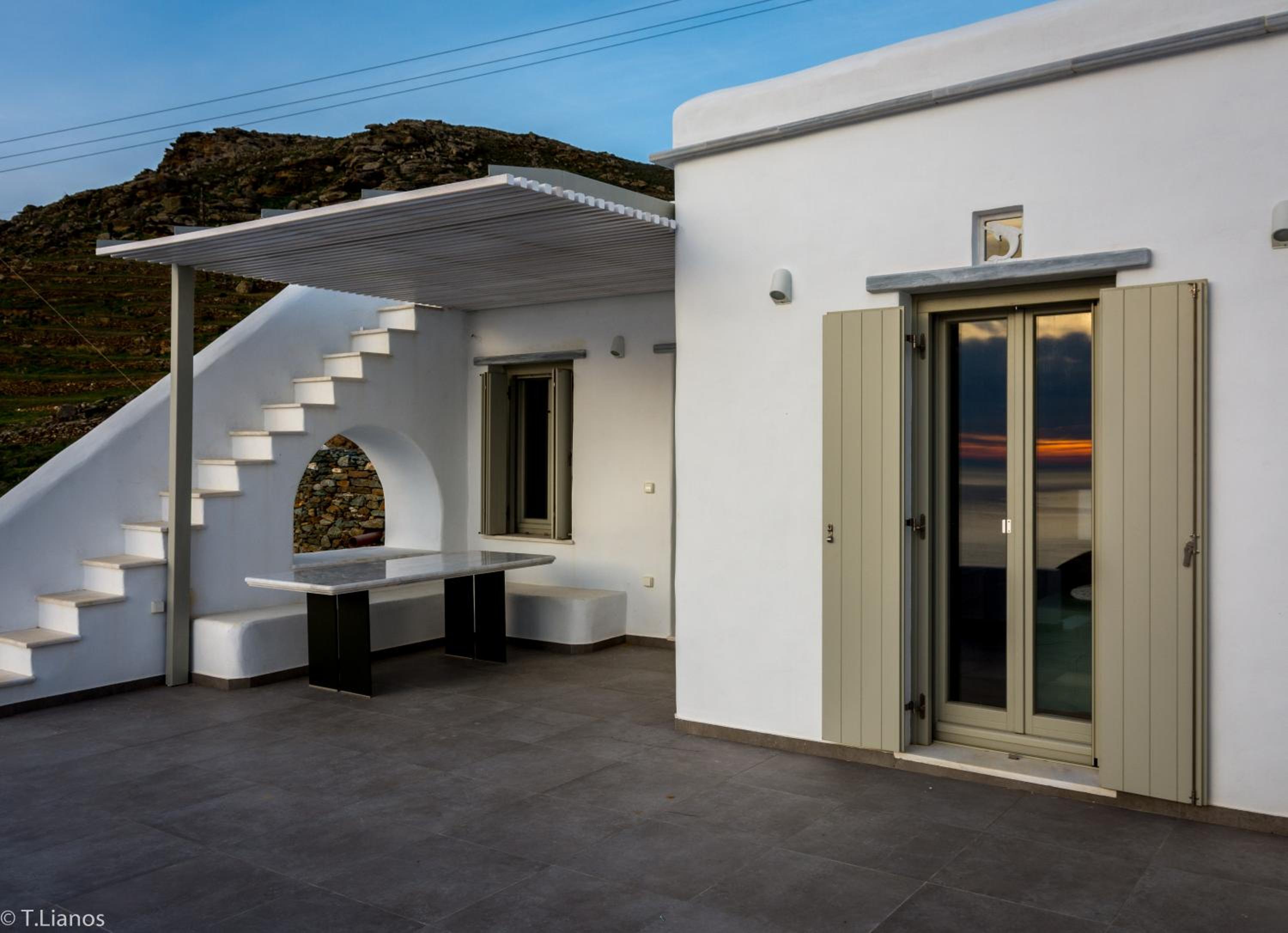 Alos Residence