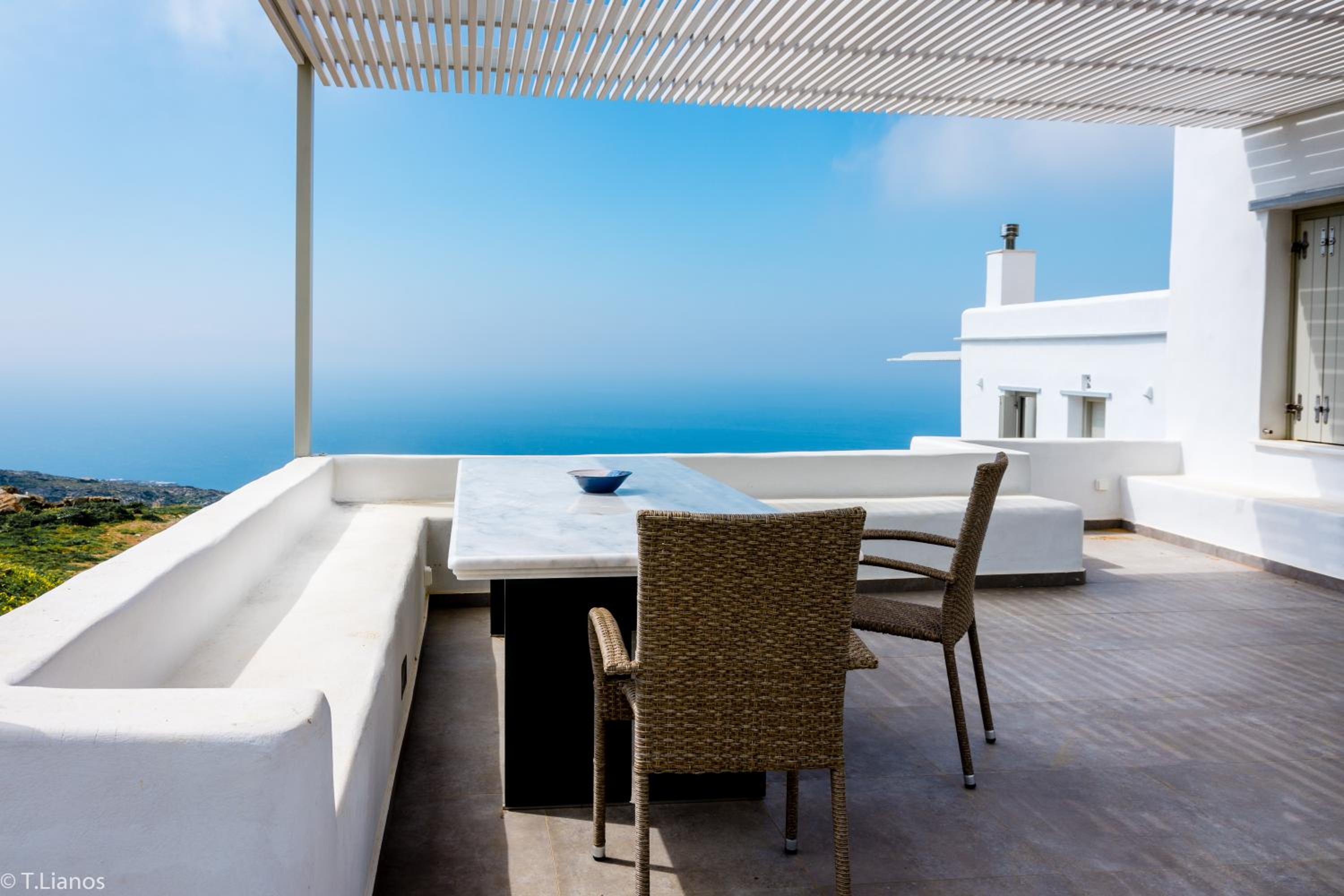 Alos Residence