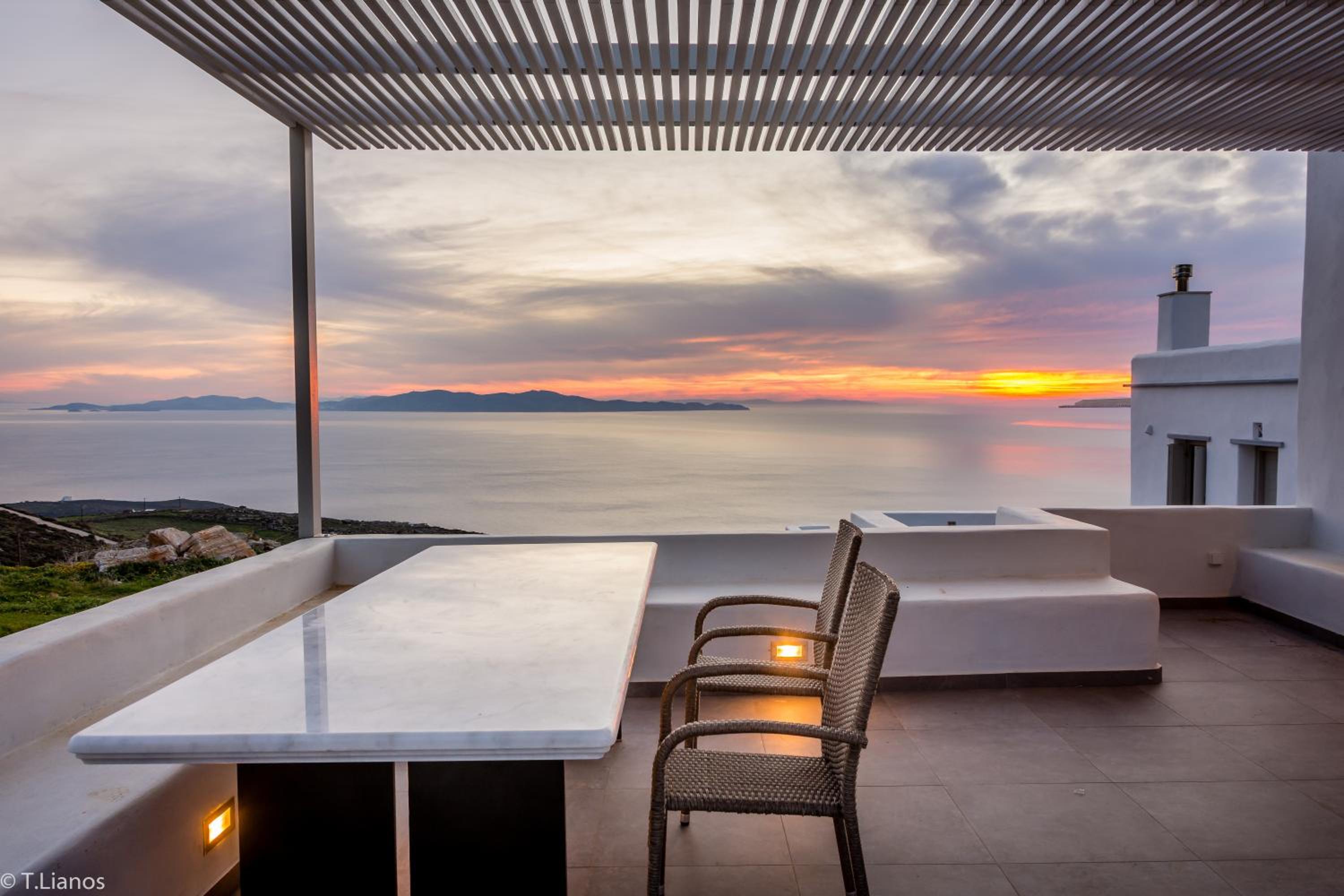 Alos Residence