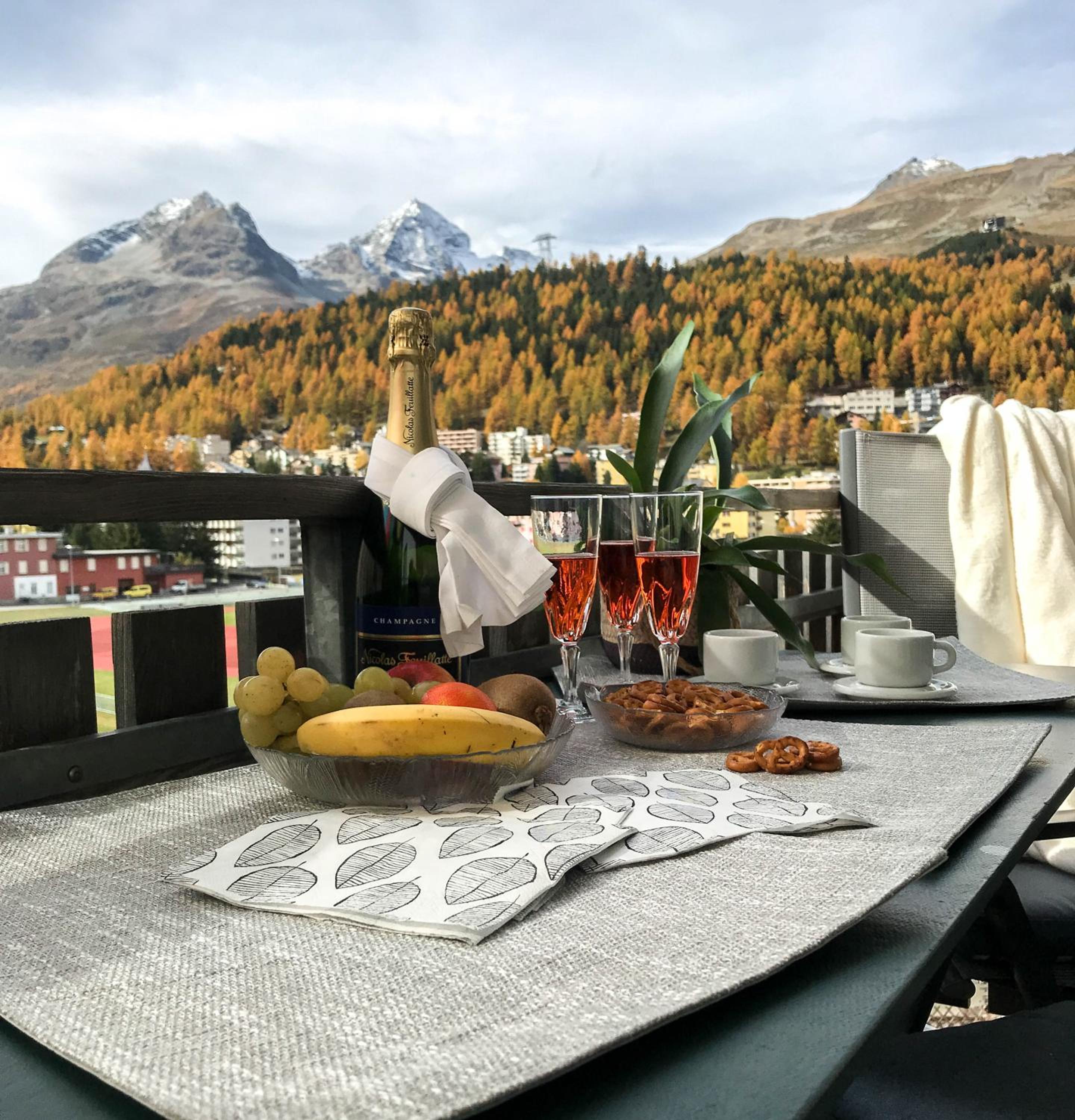 swissme - 100qm - Balkon - 2 Bäder - Parkplatz - Fußbodenheizung