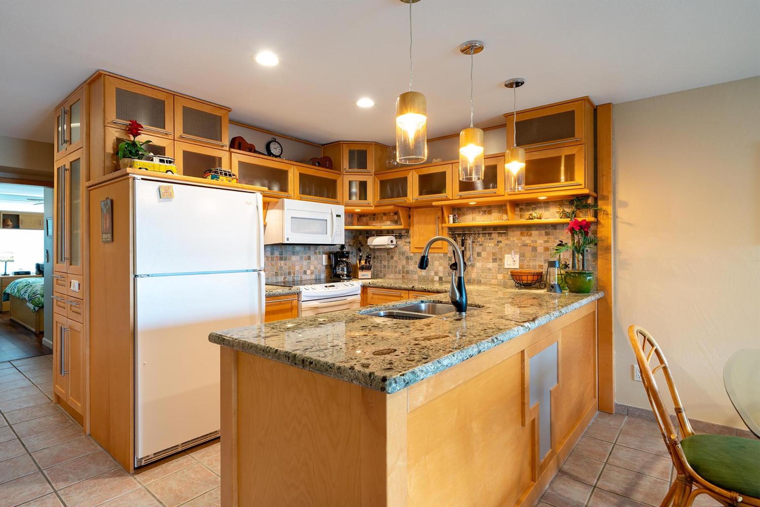 Hale Kamaole 150, Beautiful Renovation, Split AC view 4