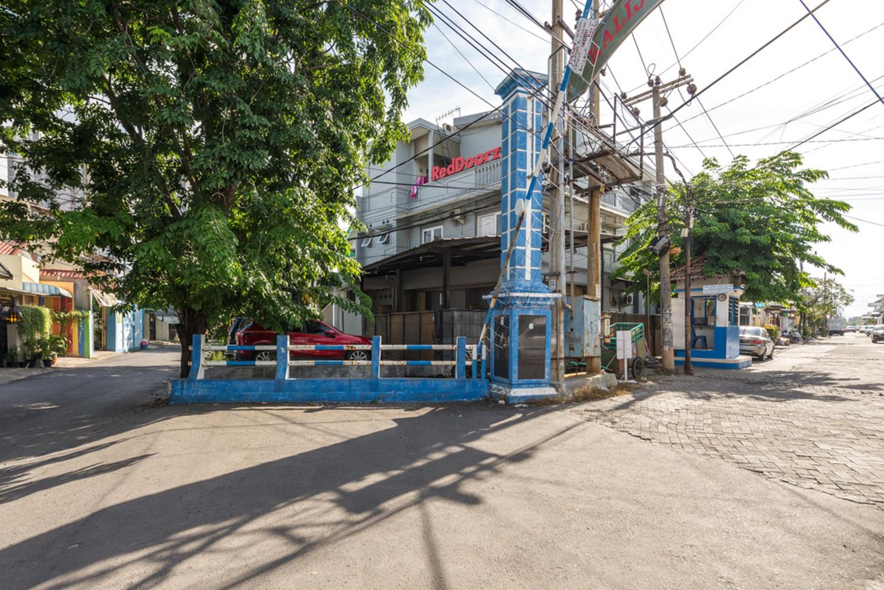 RedDoorz near Widya Mandala University view 3