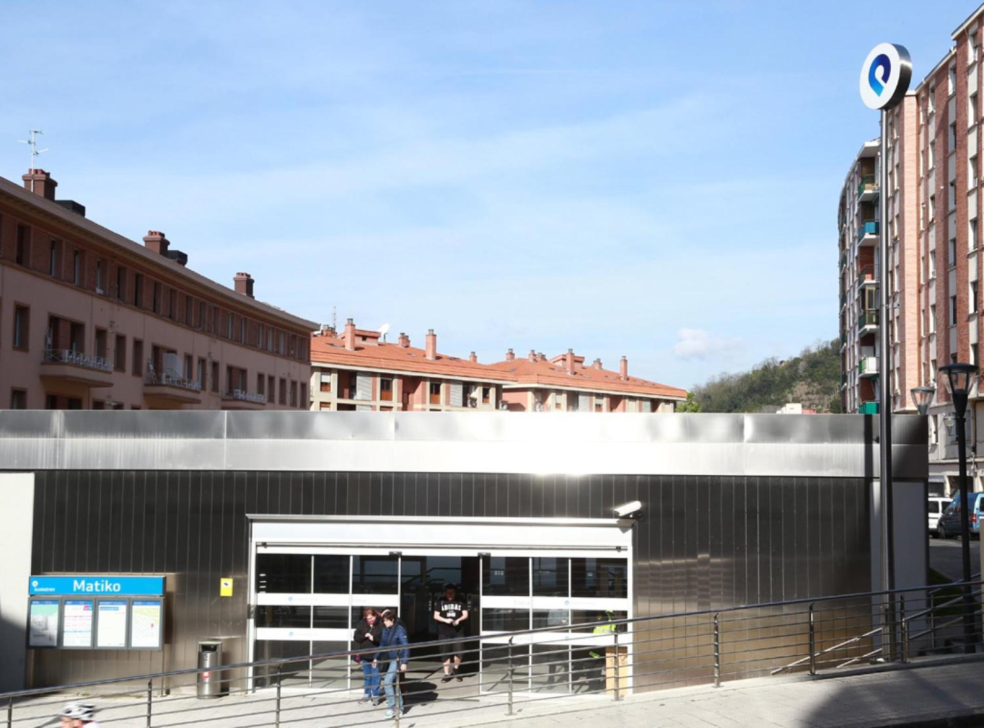 Cálido Apartamento Céntrico Junto Funicular y Metro BY Urban Hosts
