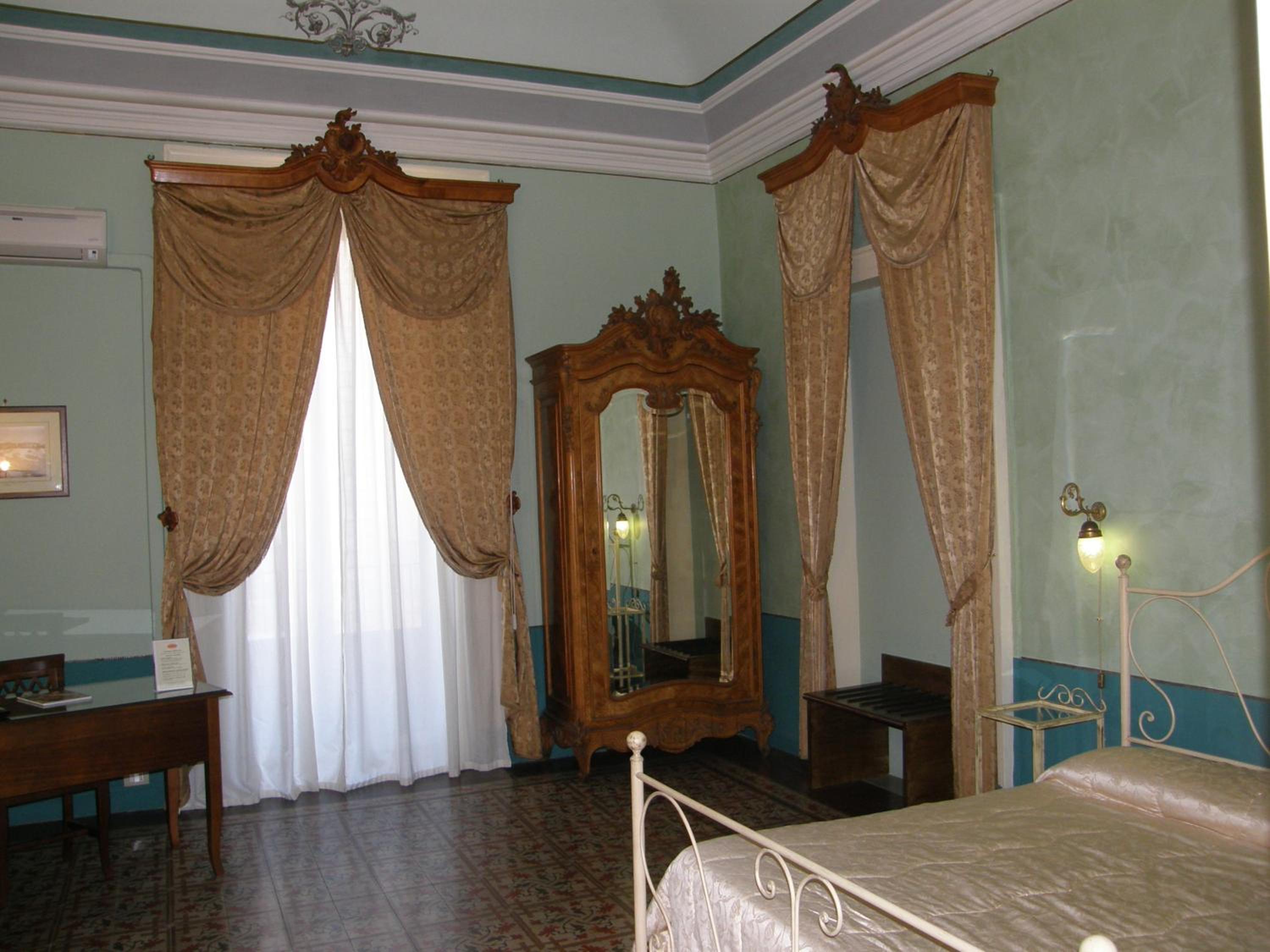 Photo 48