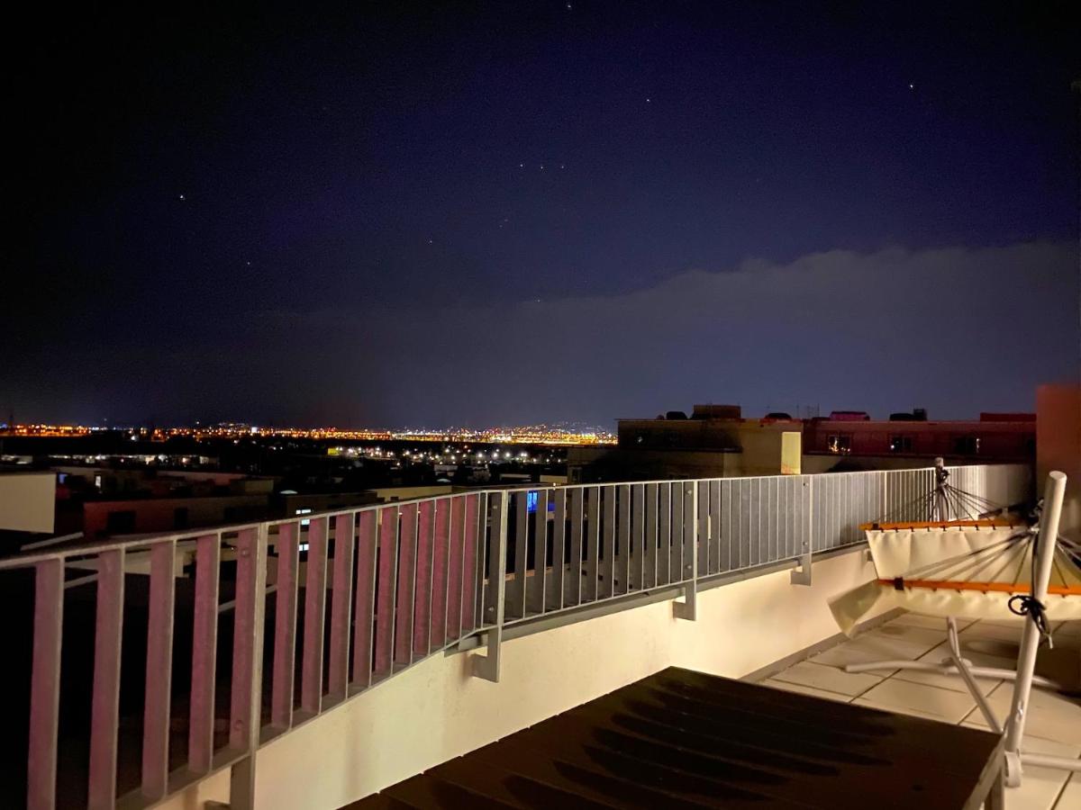 Sonnenwohnen Penthouse direkt bei U-Bahn und Therme Wien mit Top Anbindung ins Zentrum