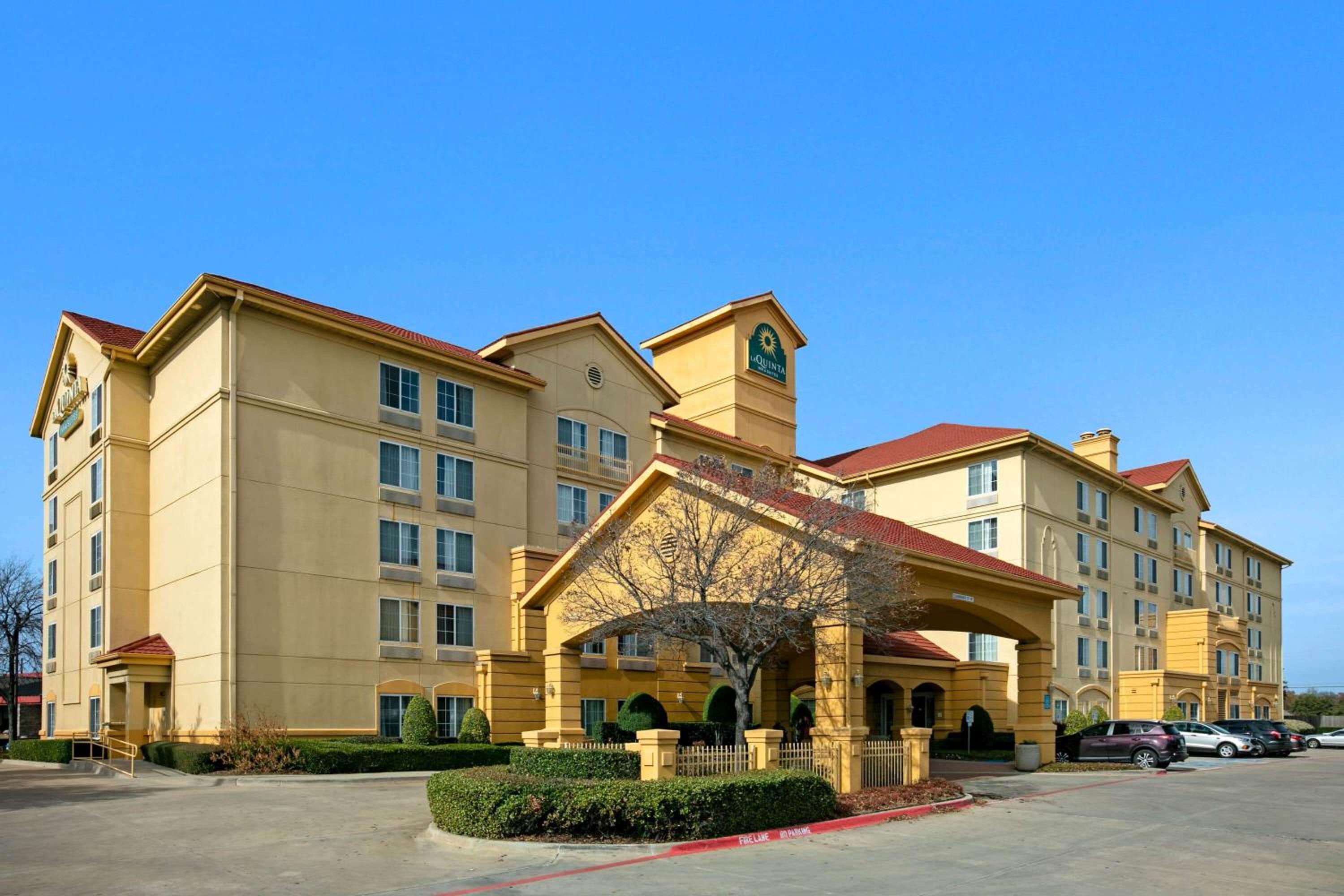 Hotel La Quinta Inn & Suites by Wyndham DFW Airport South / Irving