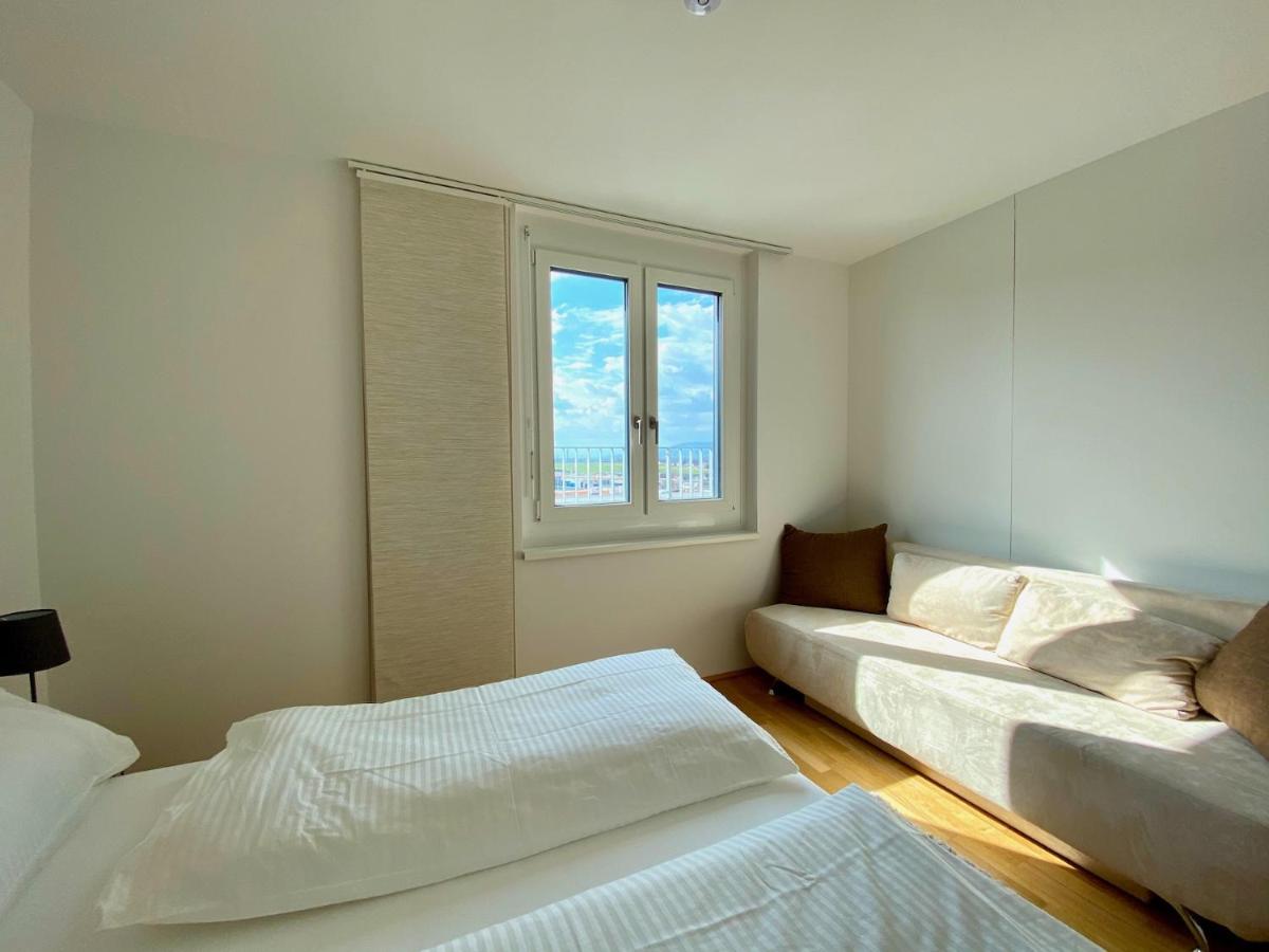 Sonnenwohnen Penthouse direkt bei U-Bahn und Therme Wien mit Top Anbindung ins Zentrum