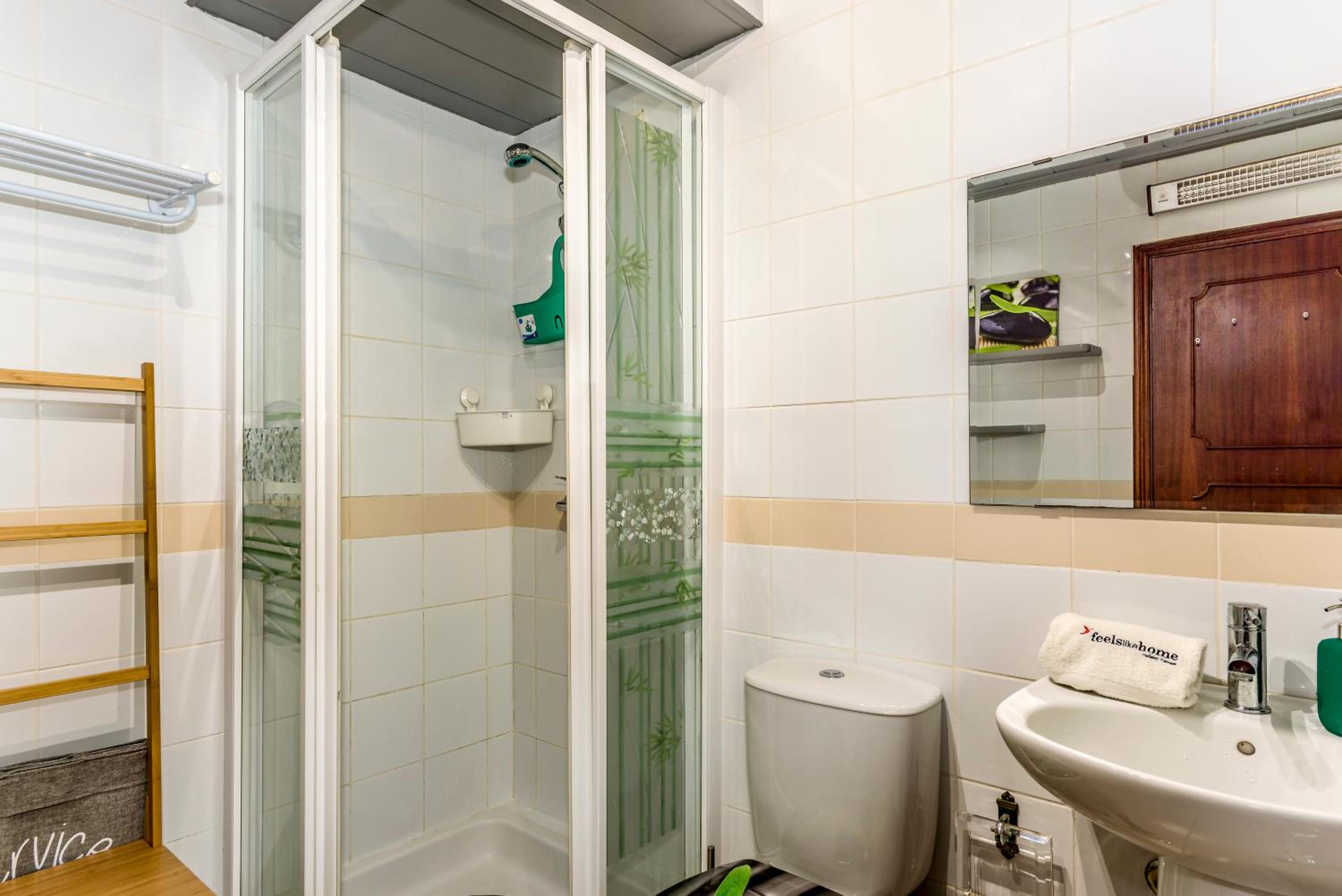 FLH Albufeira Balcony Flat with Pool view 5