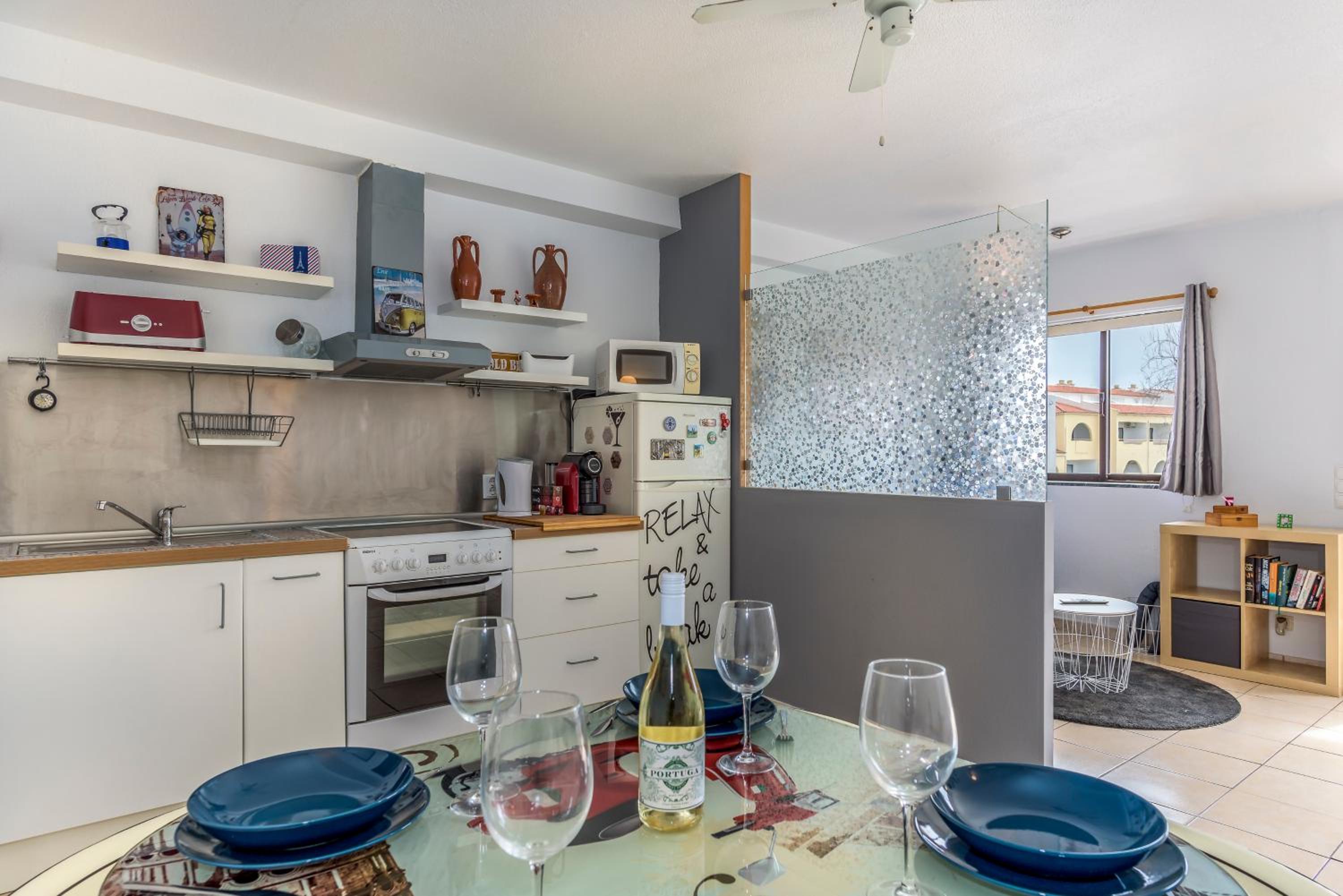 FLH Albufeira Balcony Flat with Pool view 3