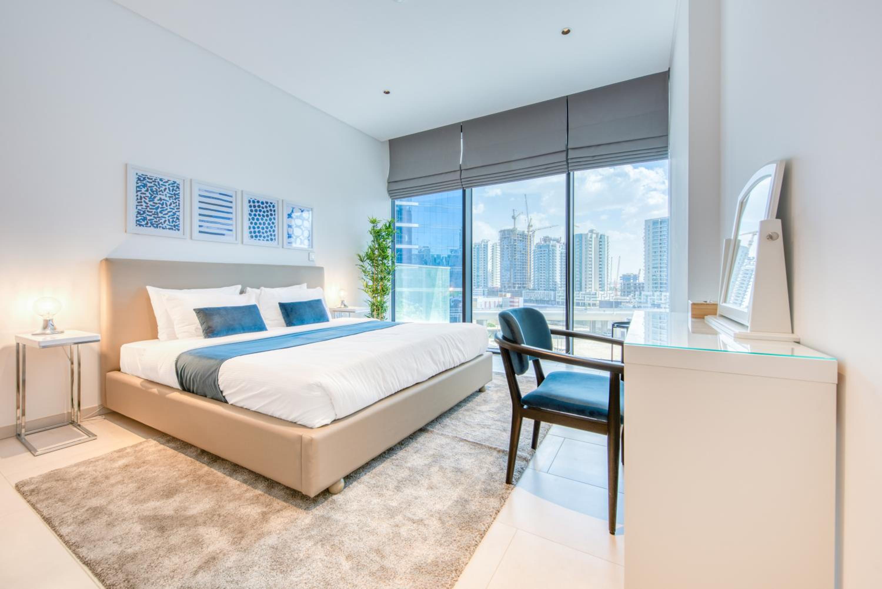 Maison Privee - Luxury, Spacious, Modern Near Burj Khalifa and Dubai Canal