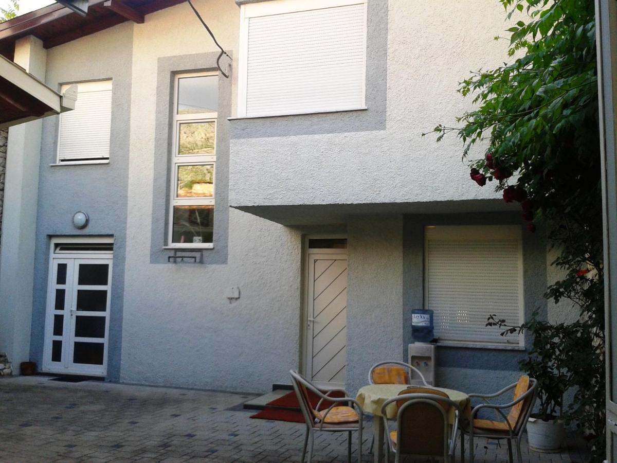 Elite Guest House