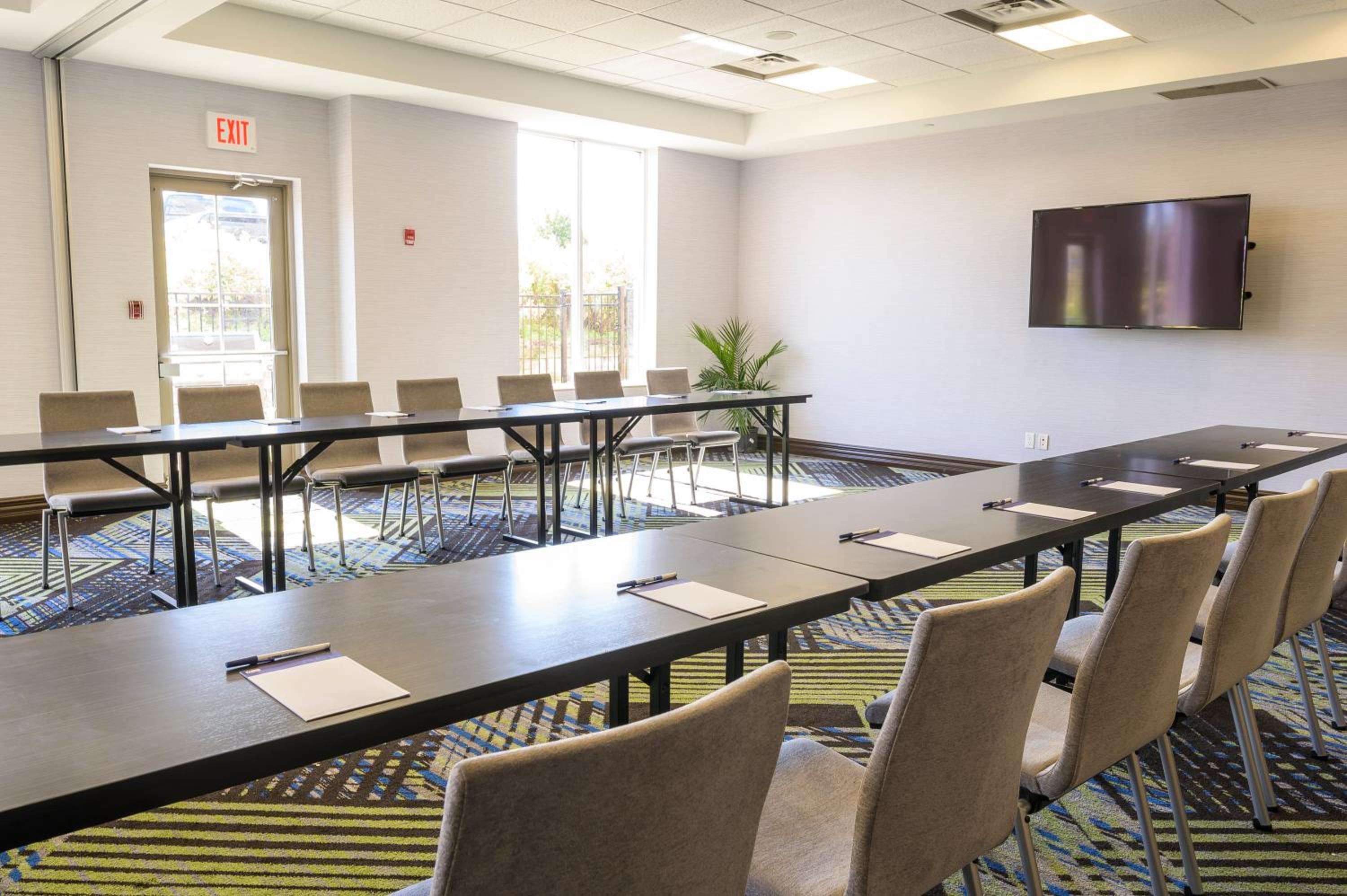 North Bay Vacations - Holiday Inn Express Hotel  Suites North Bay, an IHG Hotel - Property Image 7