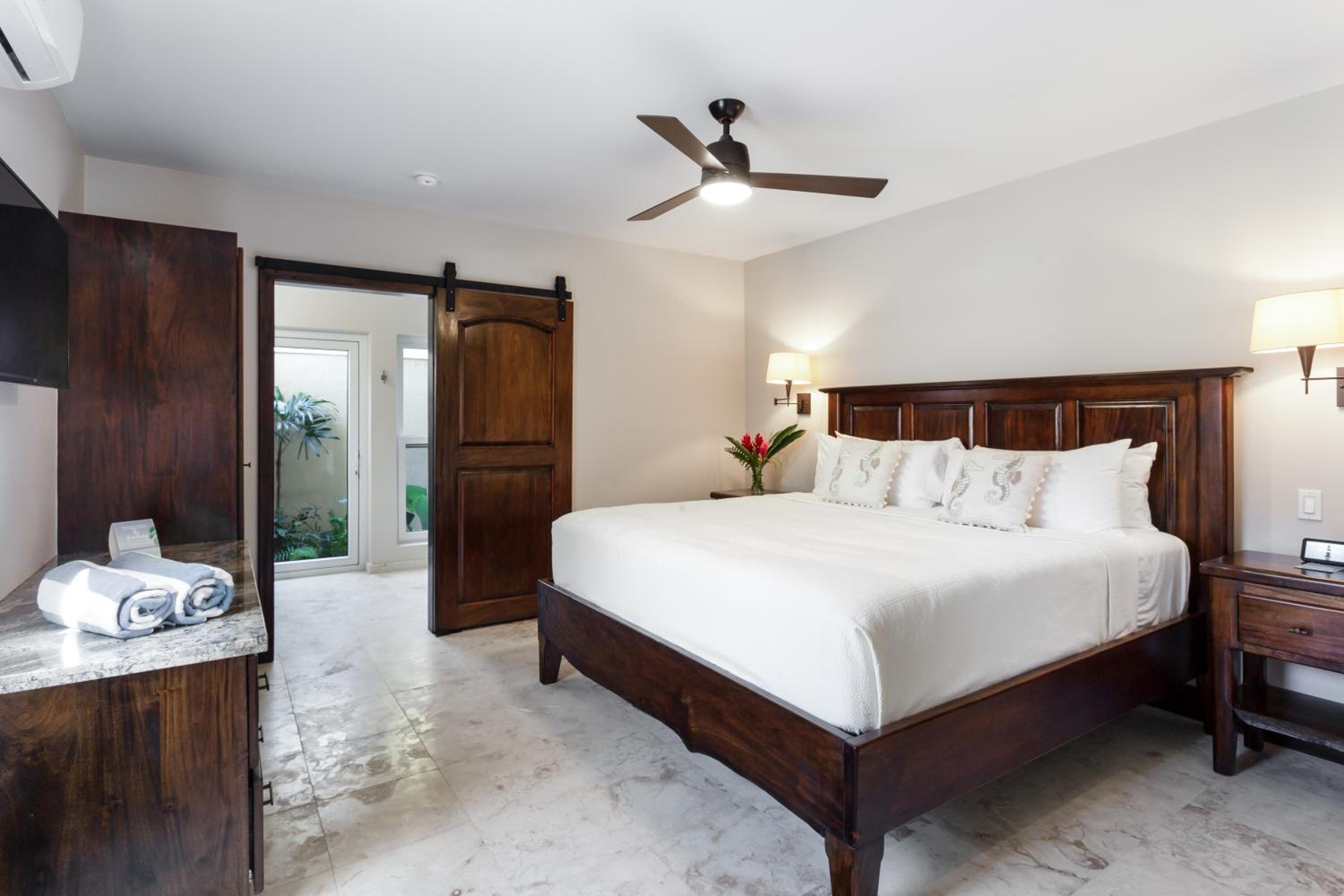 Sirenian Bay Resort -Villas & All Inclusive Bungalows