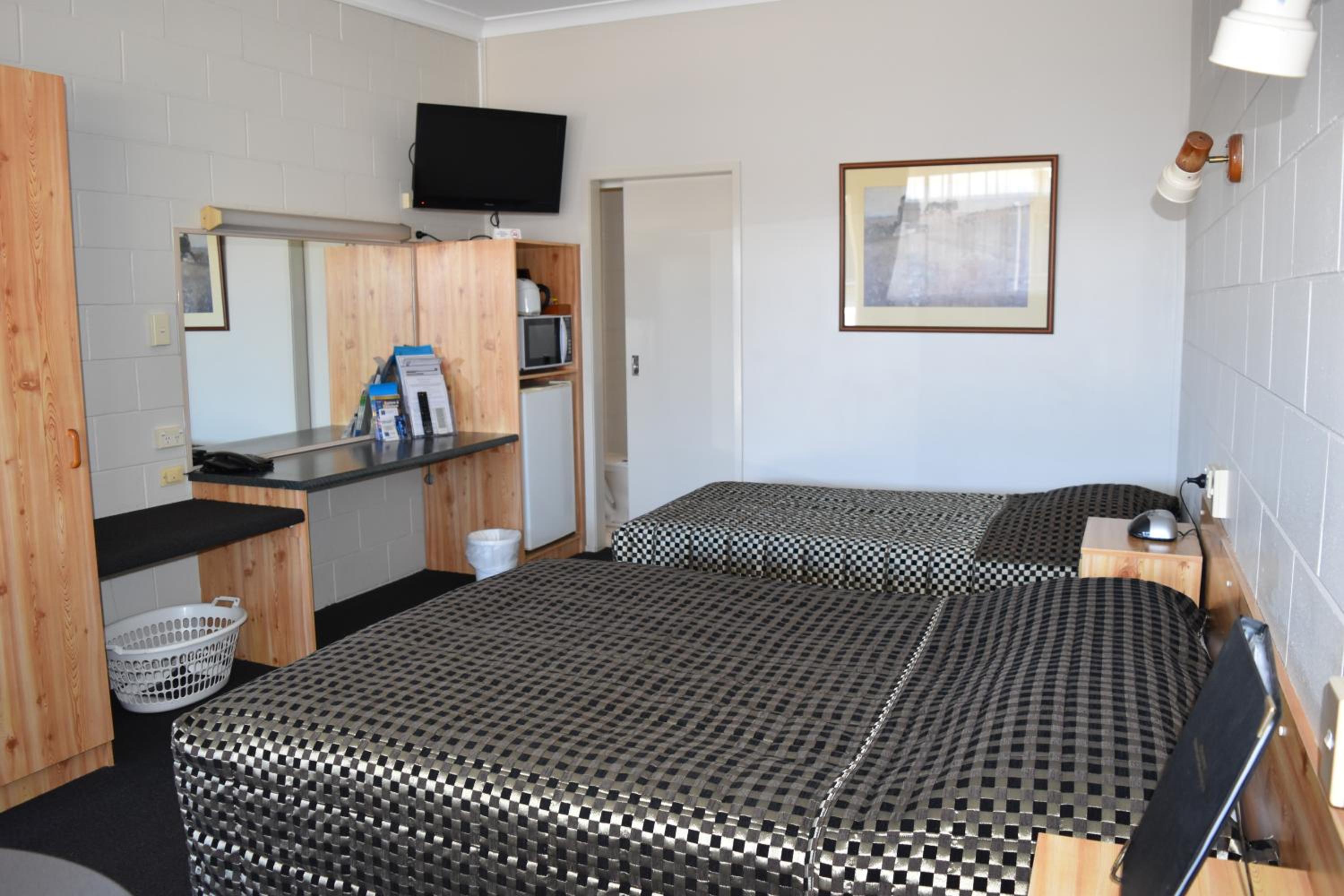 Black Diamond Motel