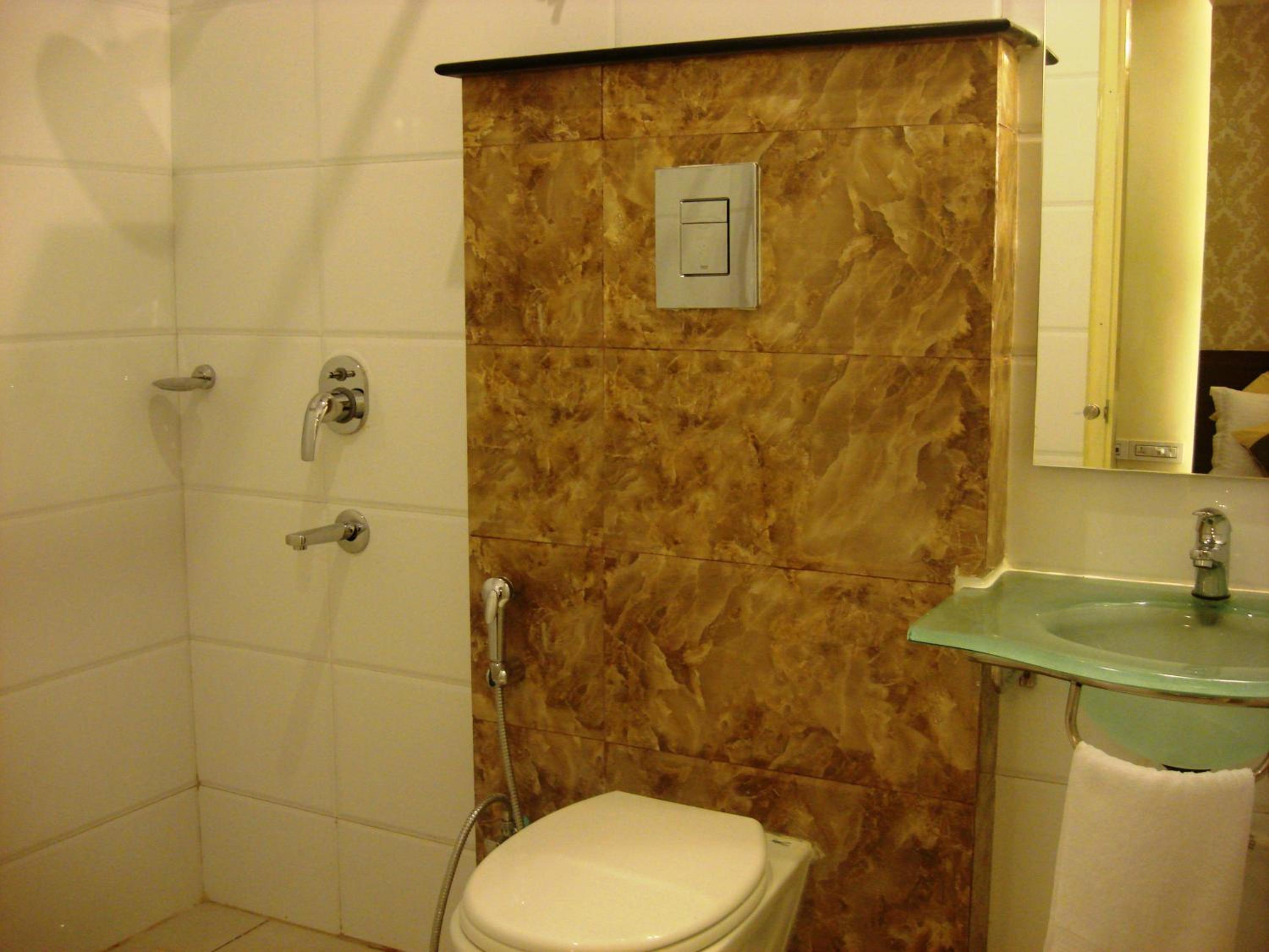 Aishwarya Suites