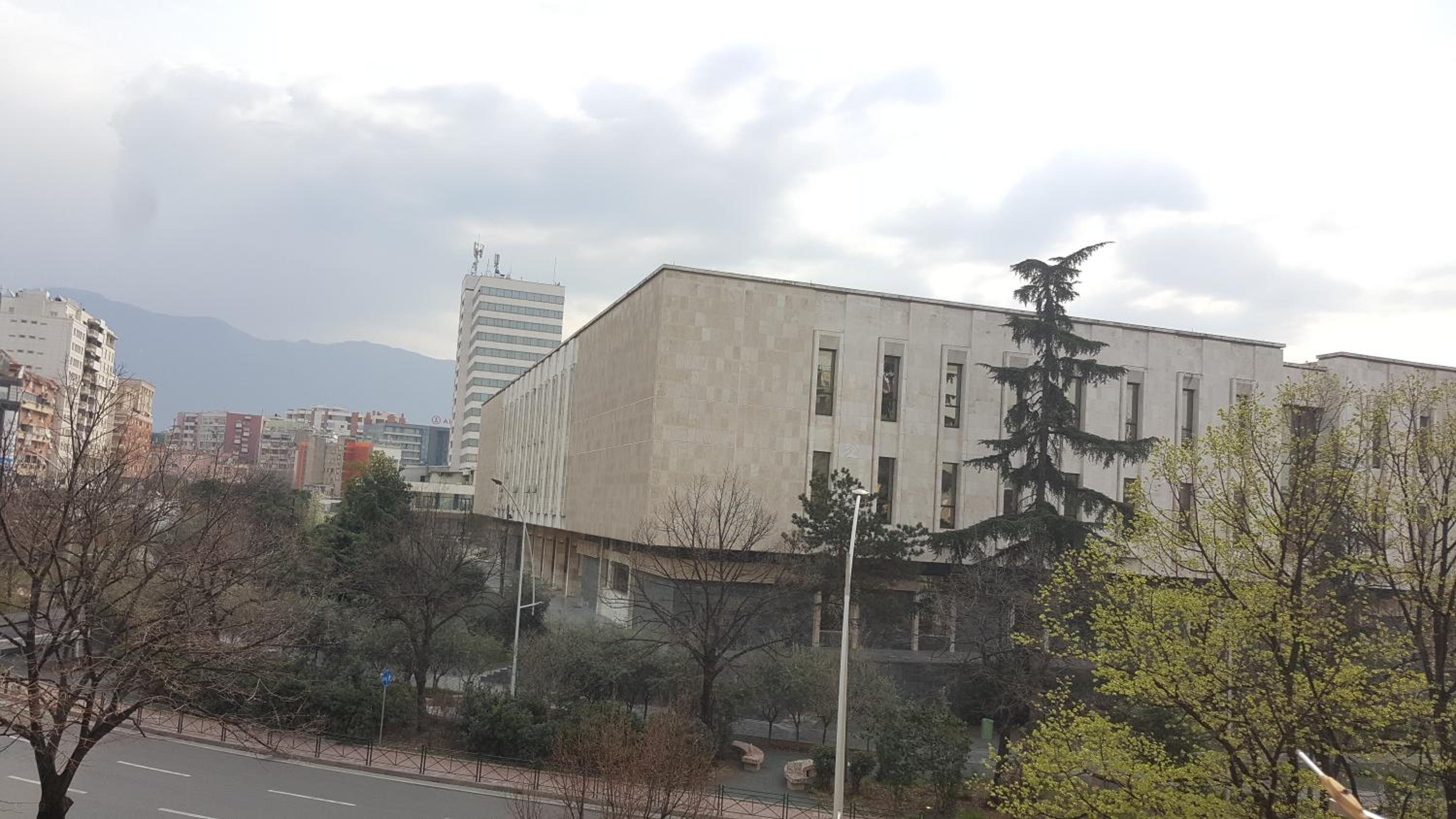 Entire nice apartment, in the center