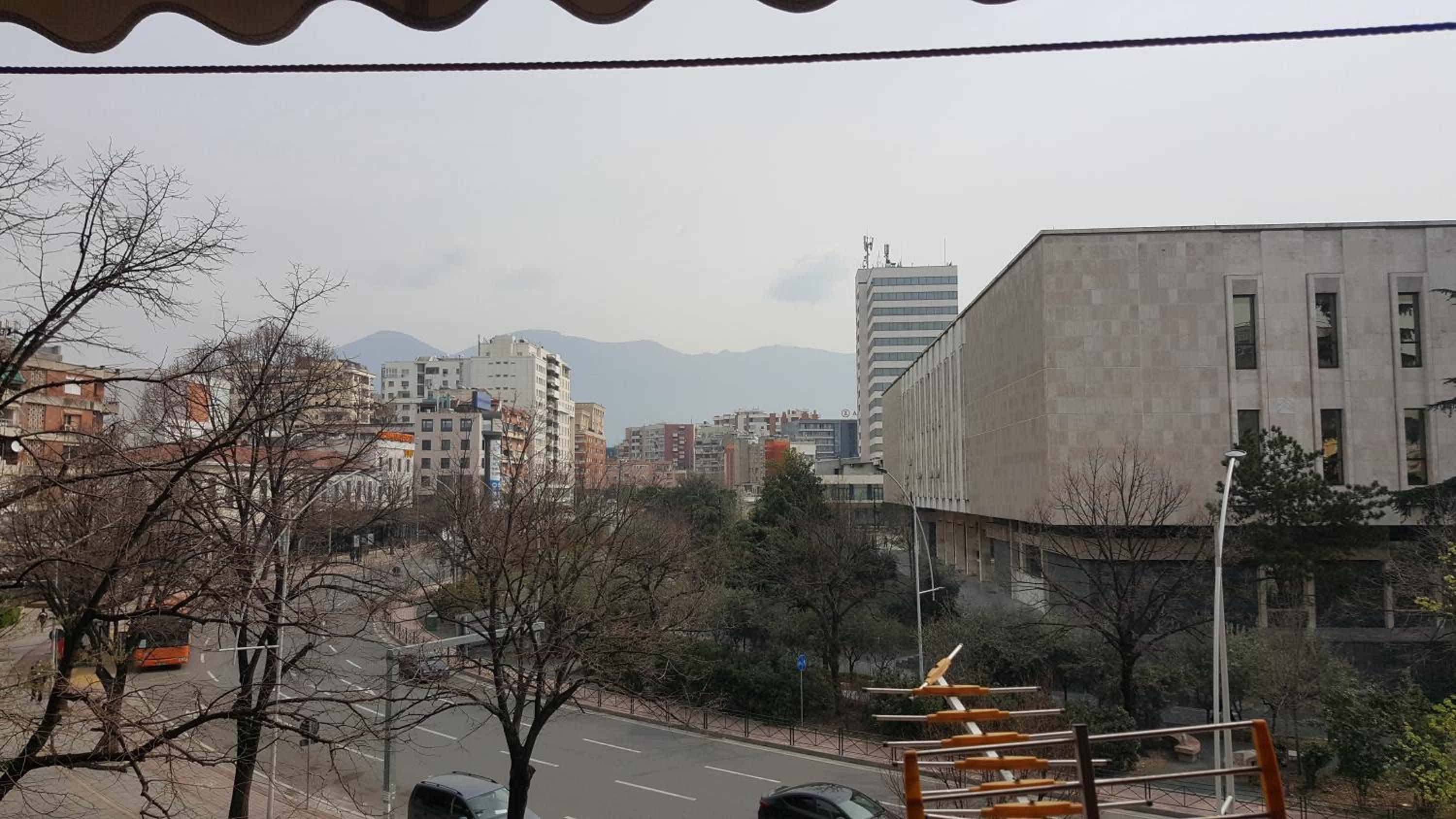 Entire nice apartment, in the center