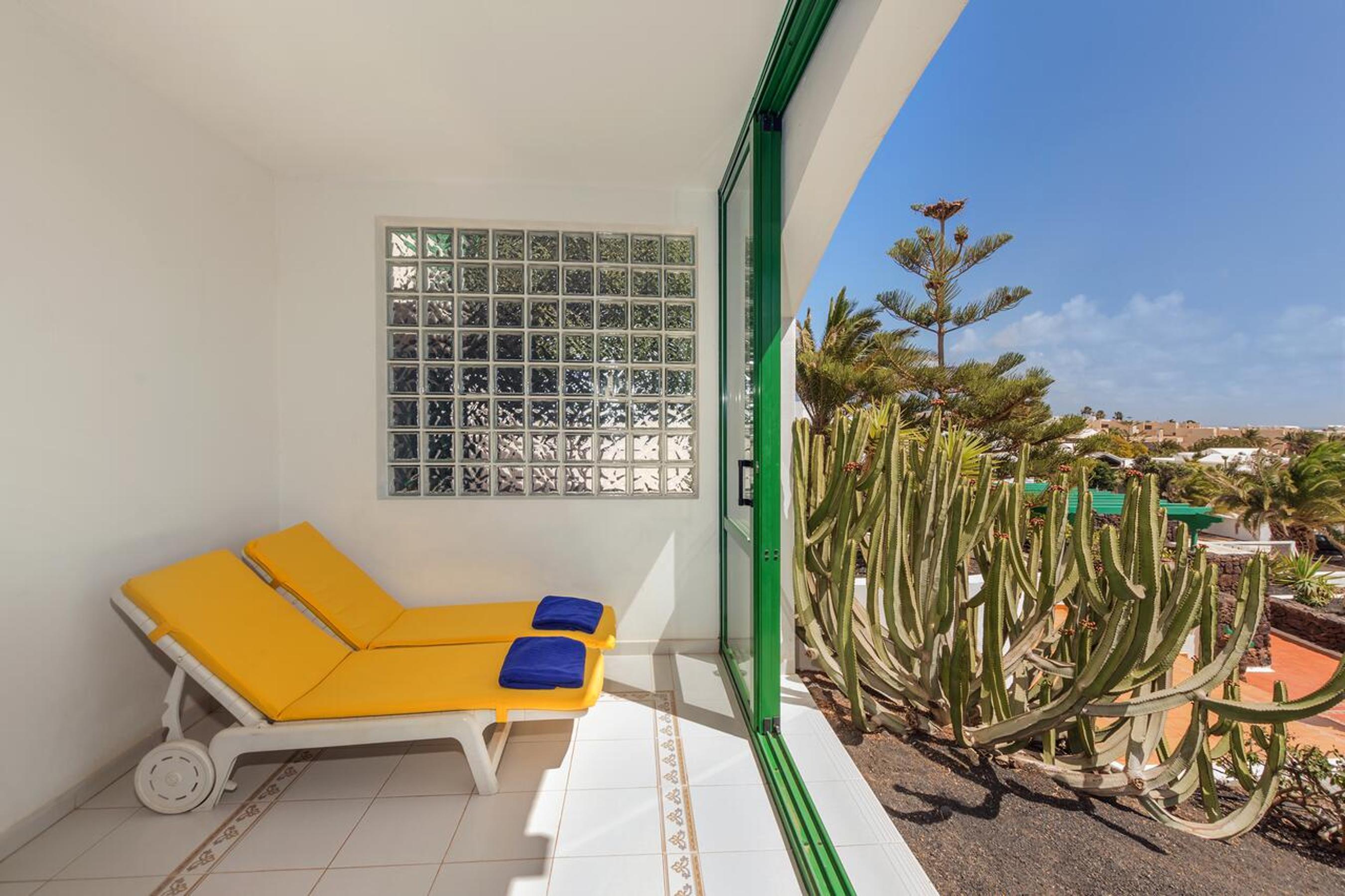 Conylanza Golf y Mar Suites photo 4