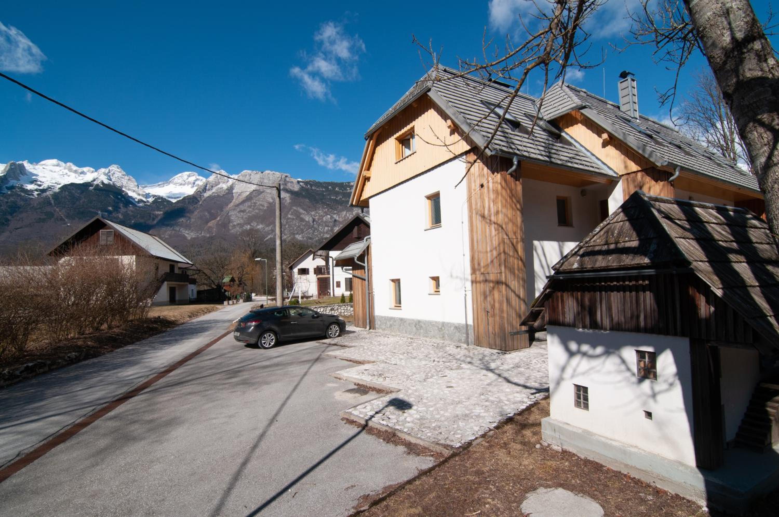 Photo 25