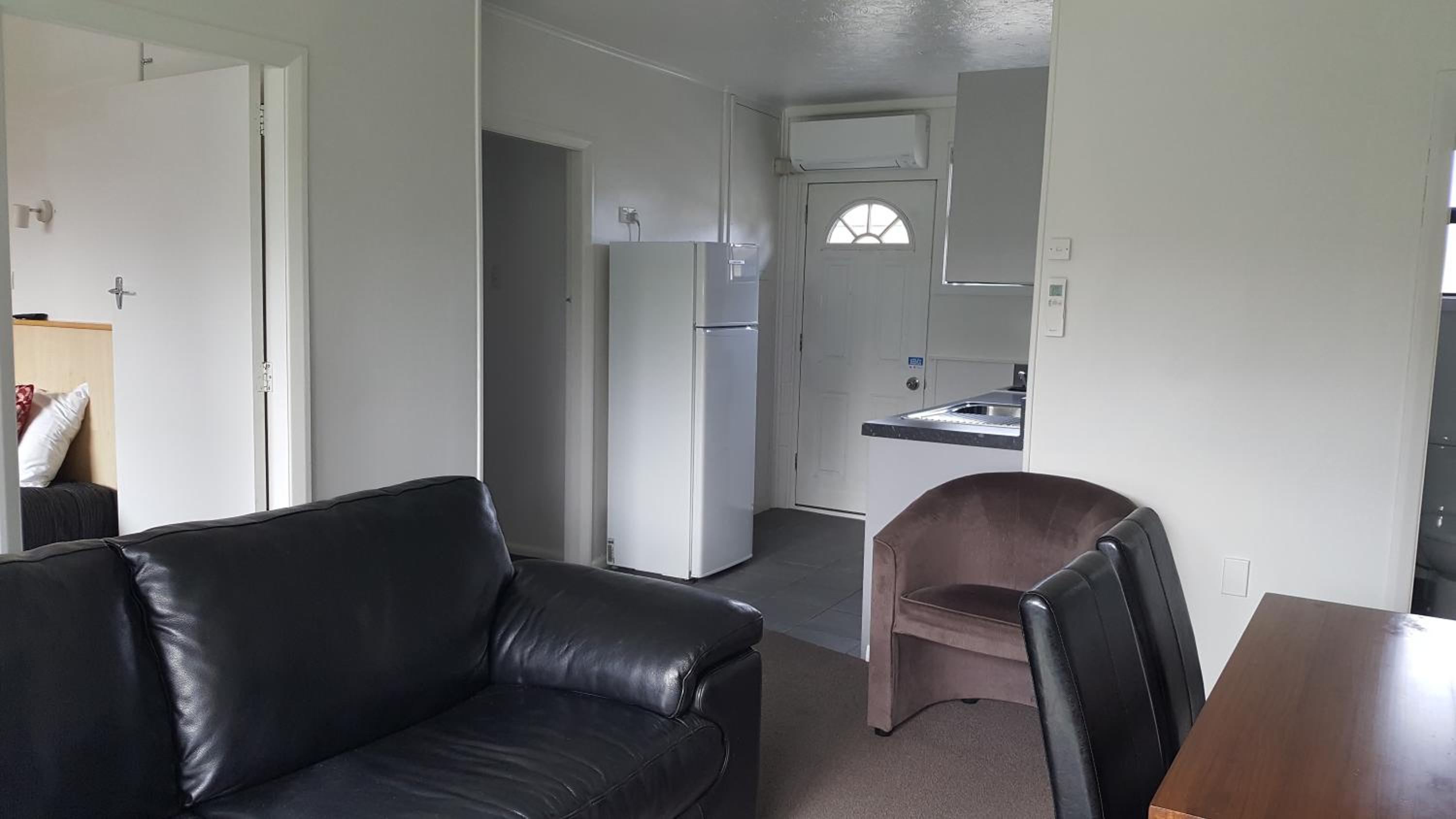 Grove Park Motor Lodge