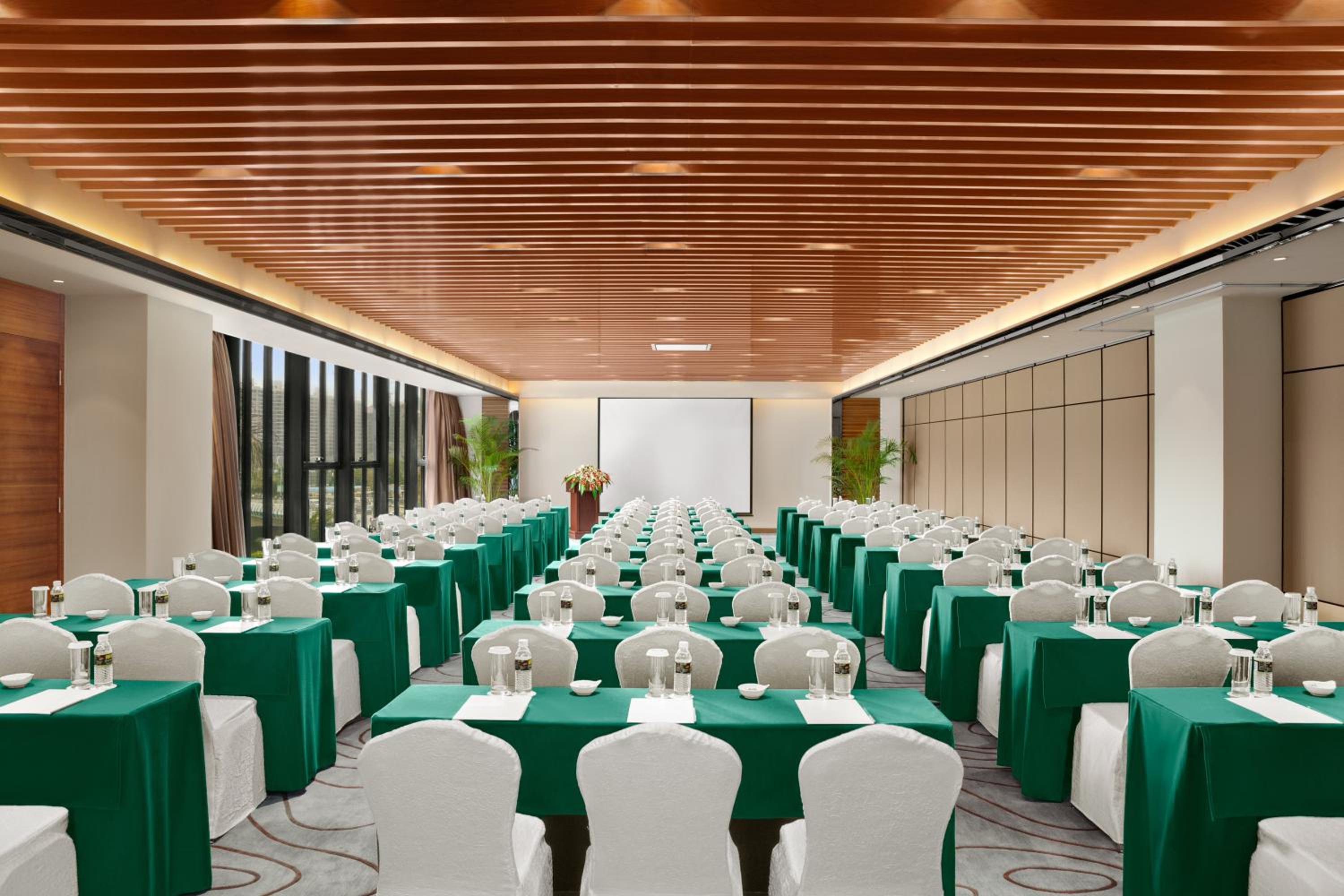 Crowne Plaza Sanya City Center by IHG