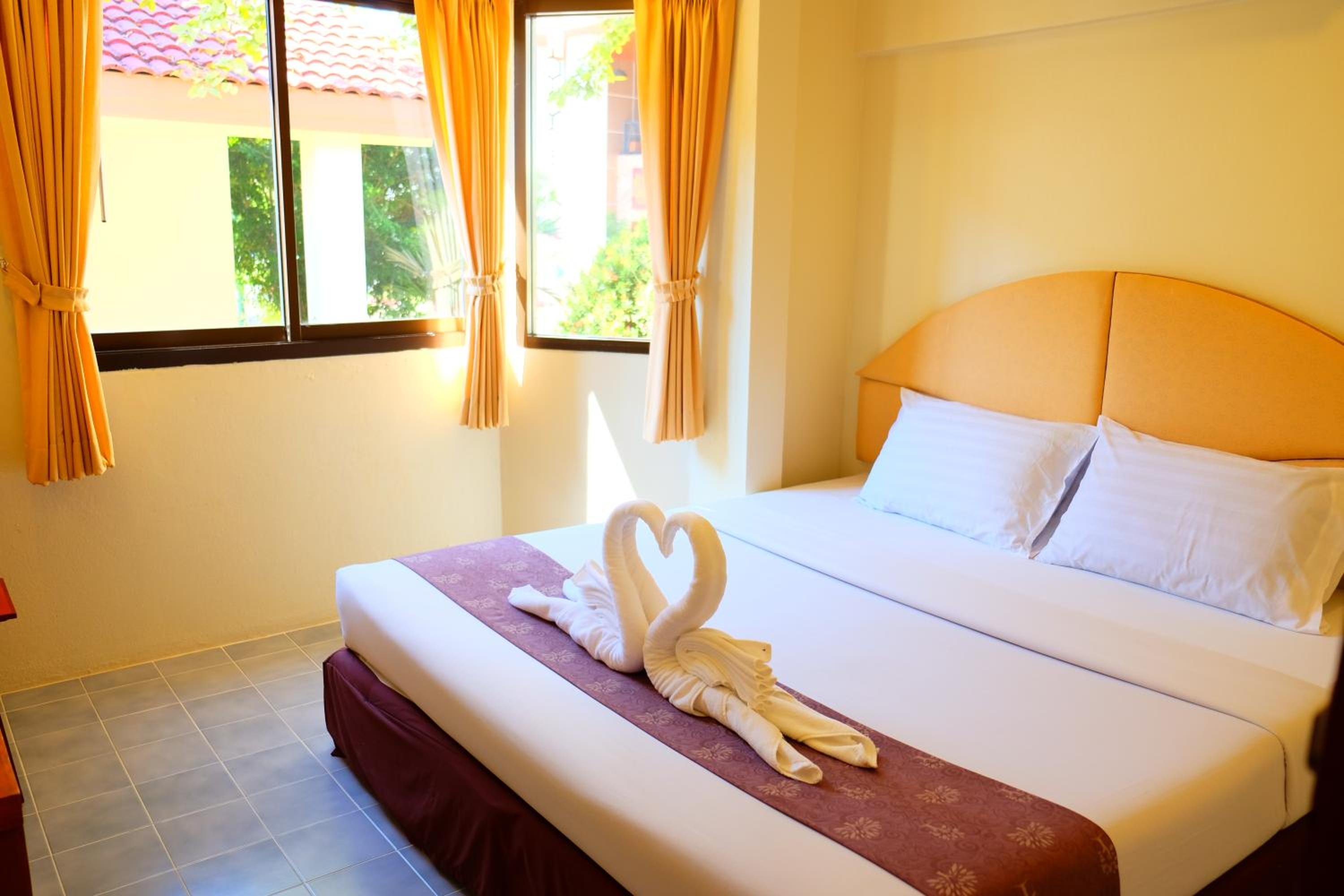 New Travel Beach Hotel & Resort