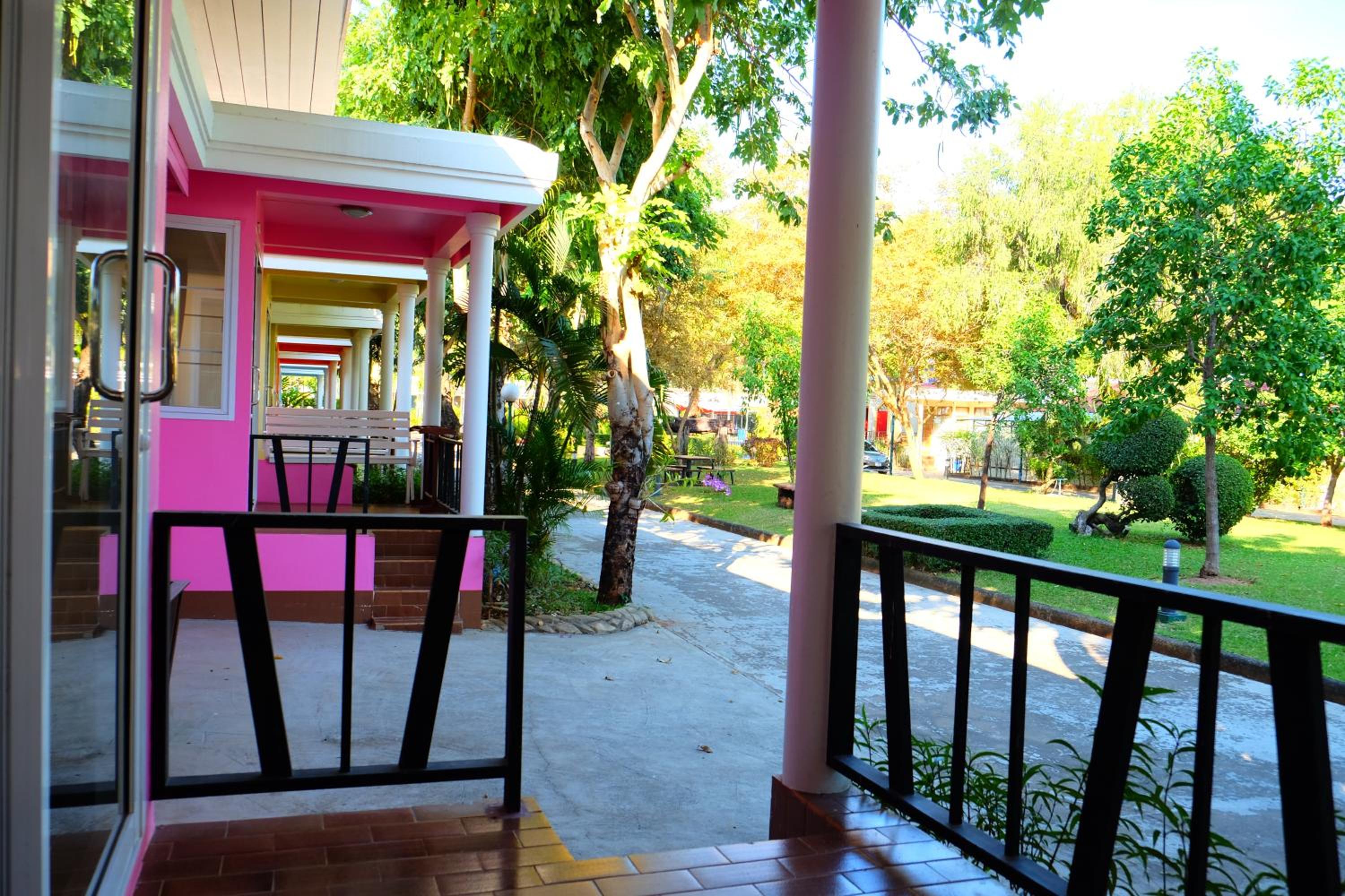 New Travel Beach Hotel & Resort