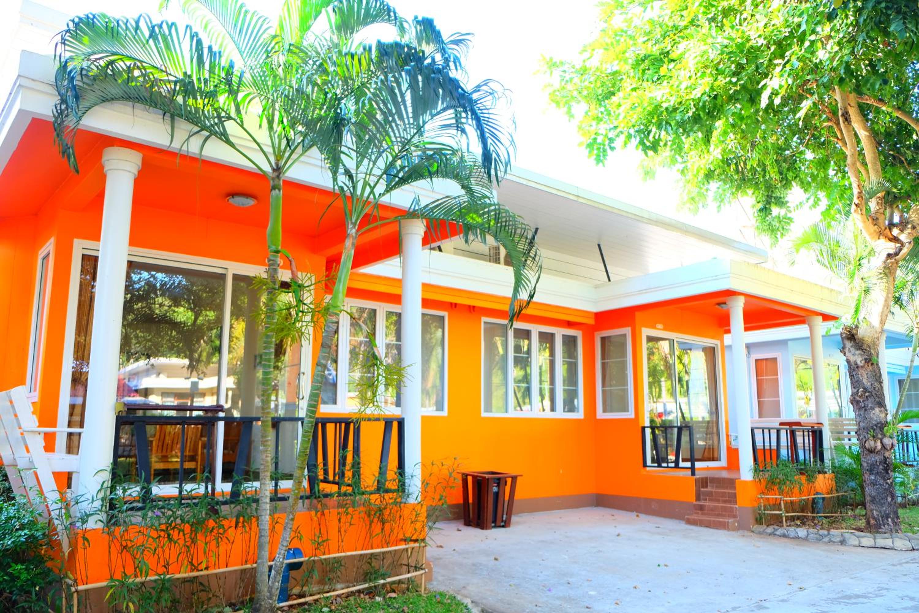 New Travel Beach Hotel & Resort