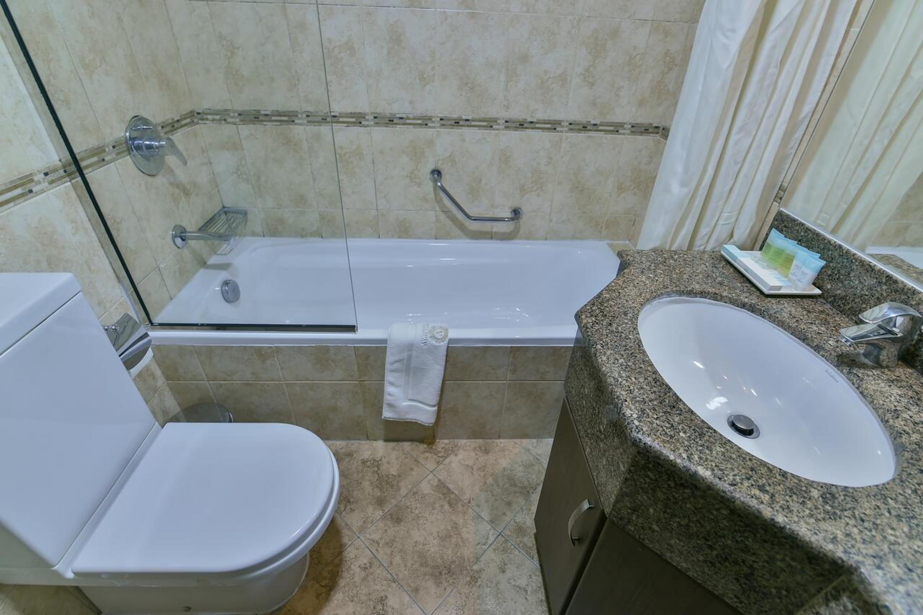 VISTA HOTEL APARTMENTS DELUXE — Dubai photo 4
