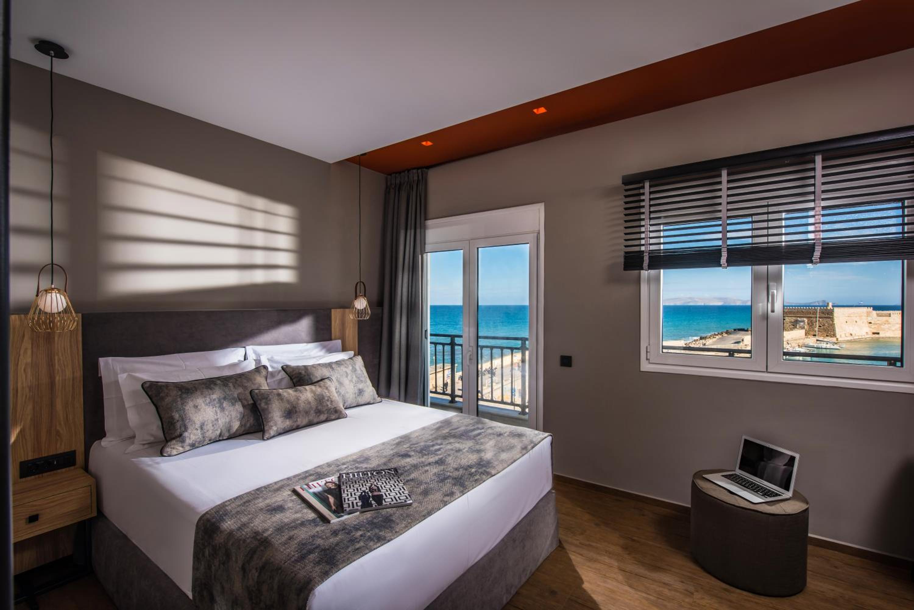 Everblue Sea View Apt photo 2